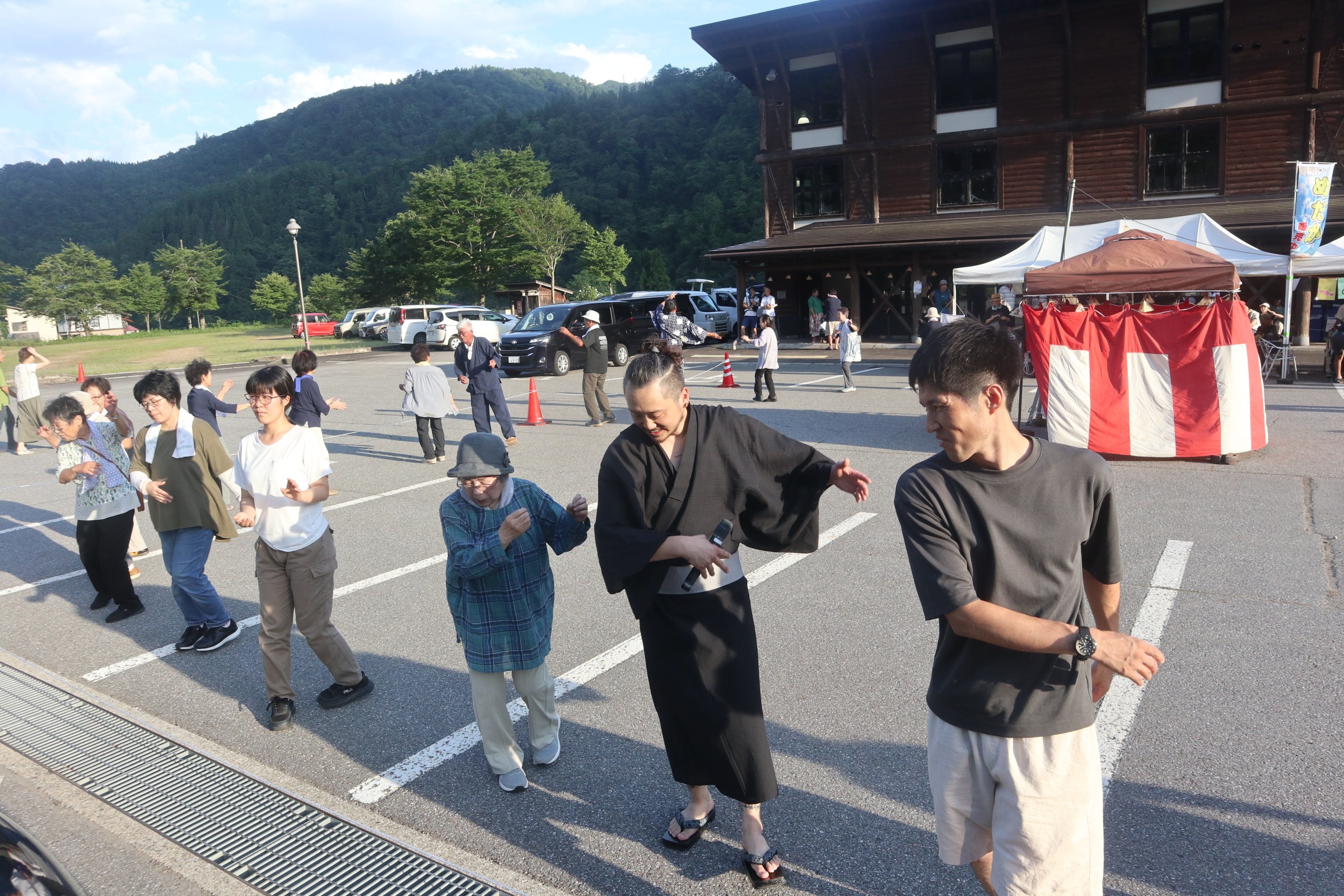 町を活気づけよう…高校生ら夏のイベント「ボンフェス」を企画
