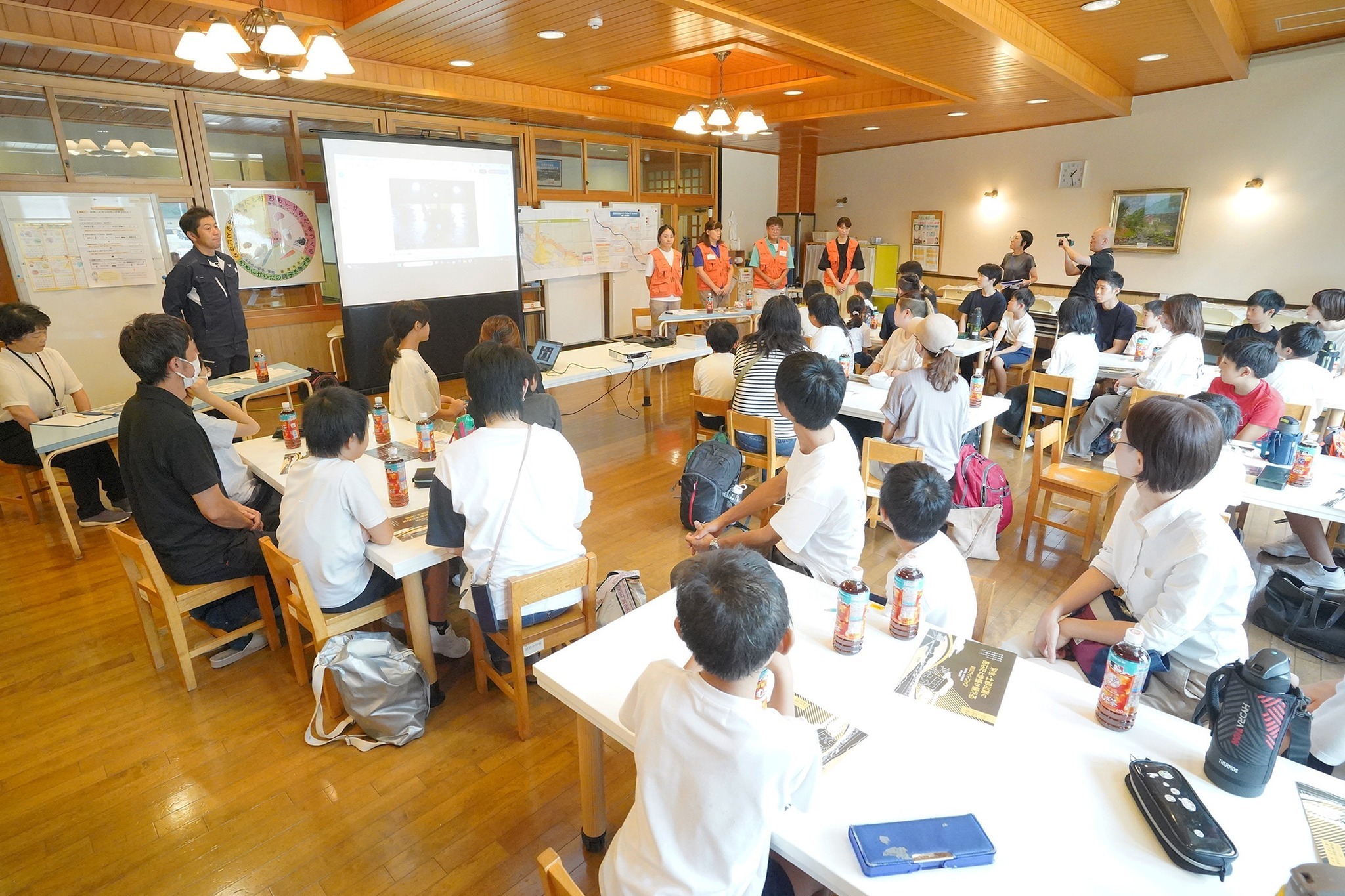 親子で防災を学ぶ「防災DAYキャンプ」を開催