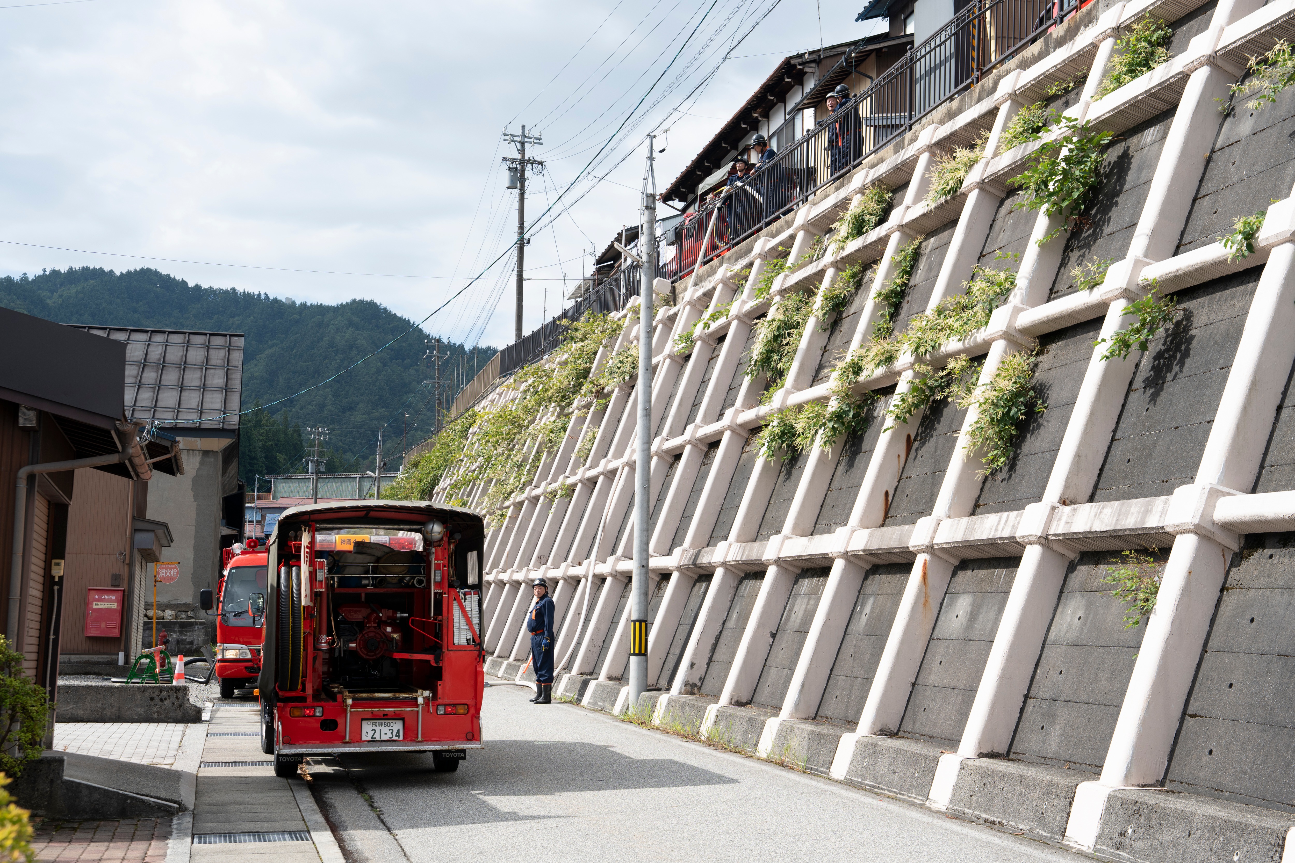 飛騨市消防団神岡方面隊が消防訓練を実施