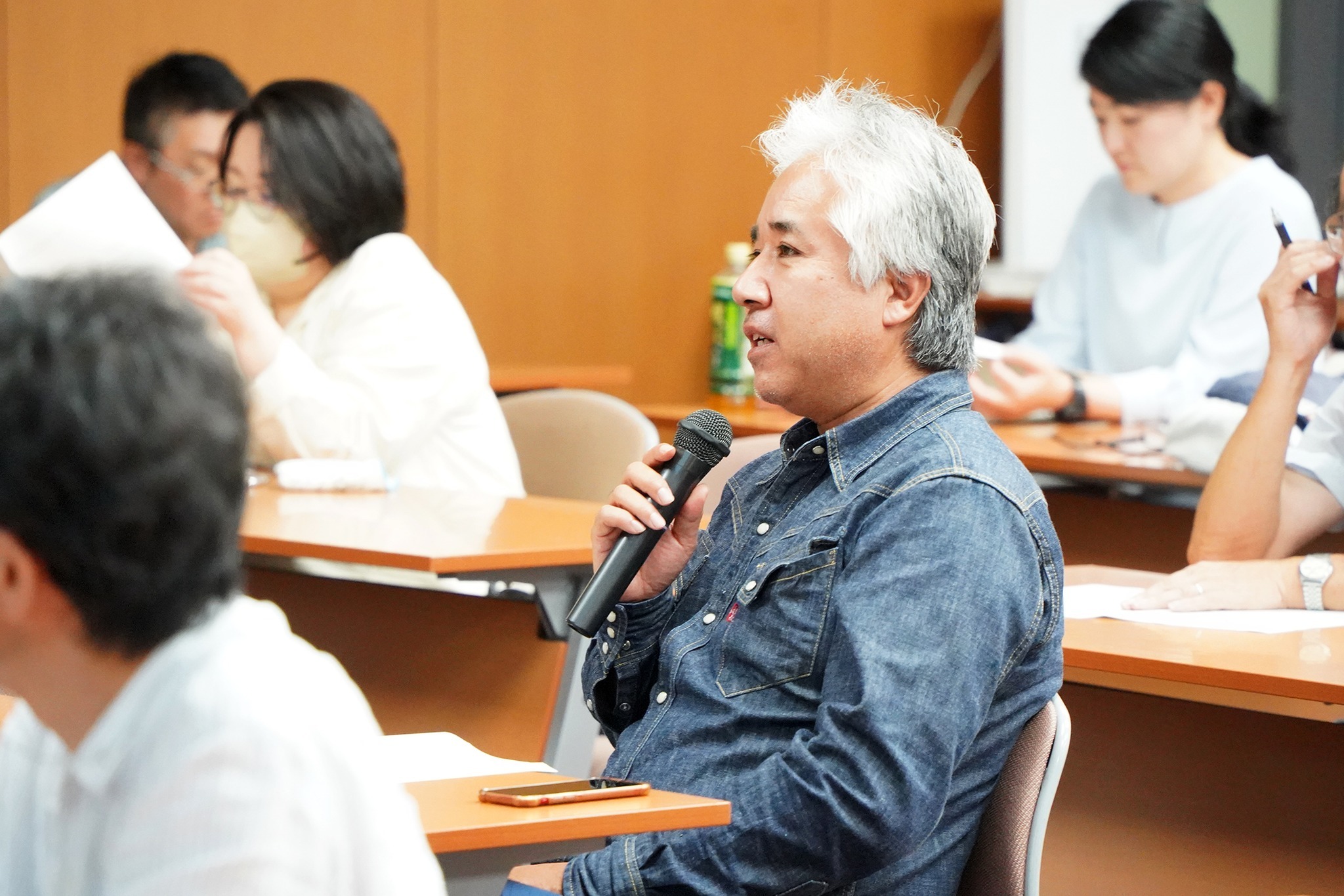 「飛騨の糸引き工女」をテーマに講演会を開催