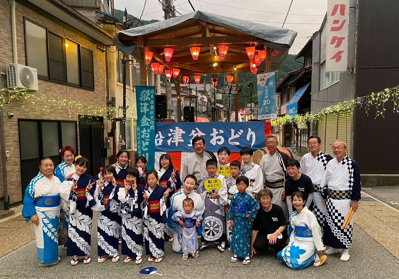 夏祭りの集合写真