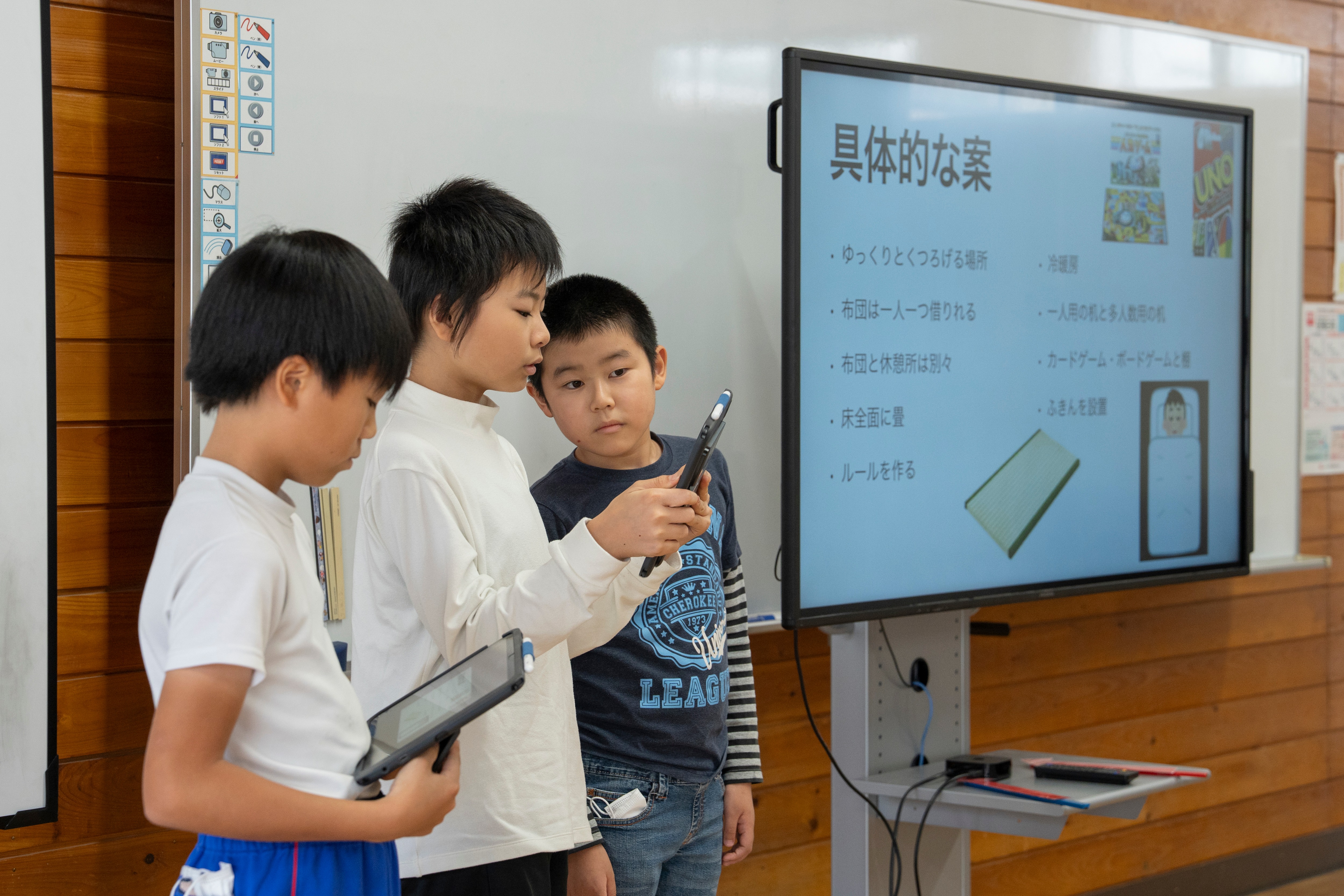 神岡小学校6年生が市長に「旭保育園の園舎活用検討プロジェクト」の成果報告