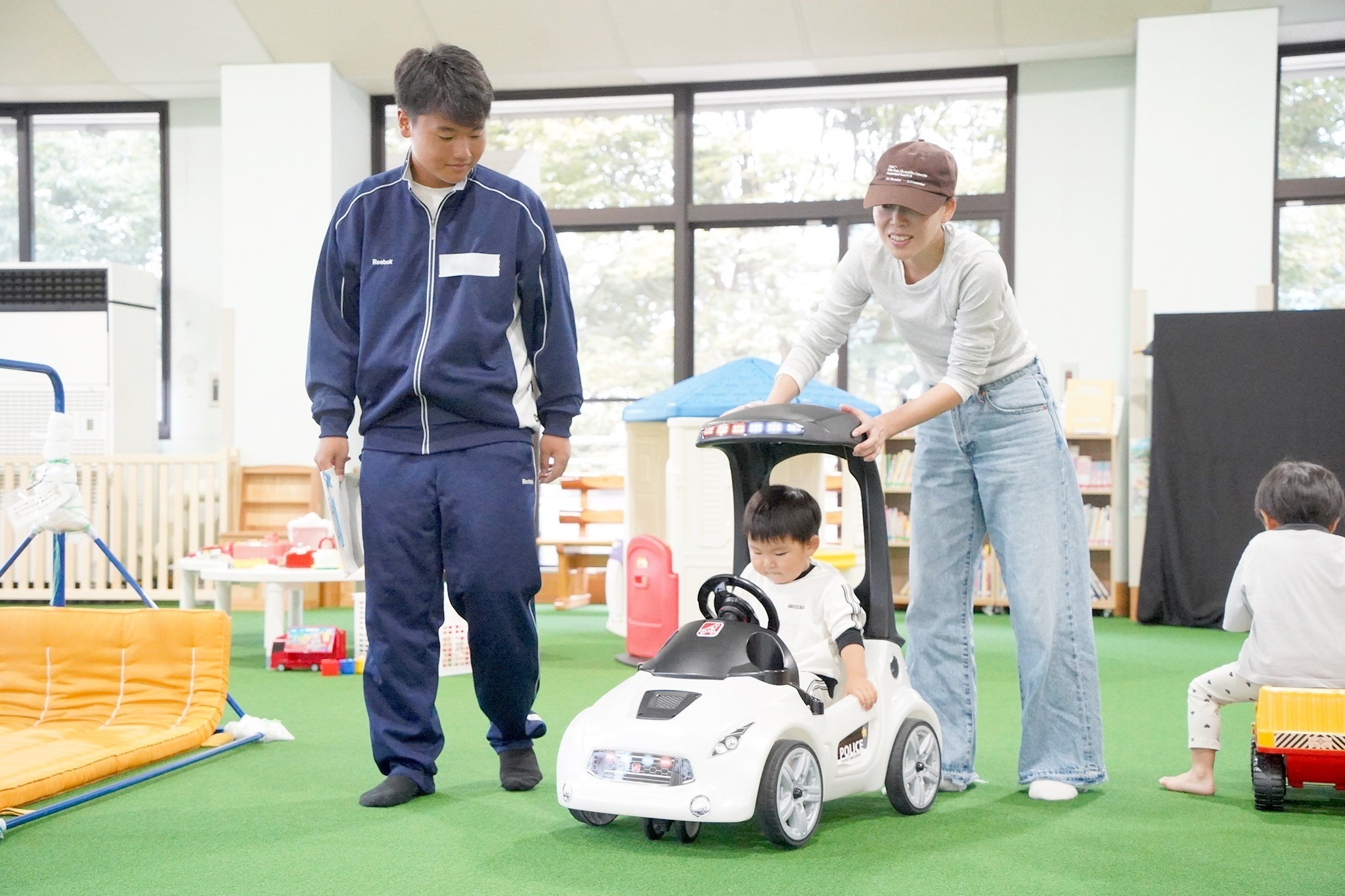 吉城高生が子育て中の皆さんにインタビュー