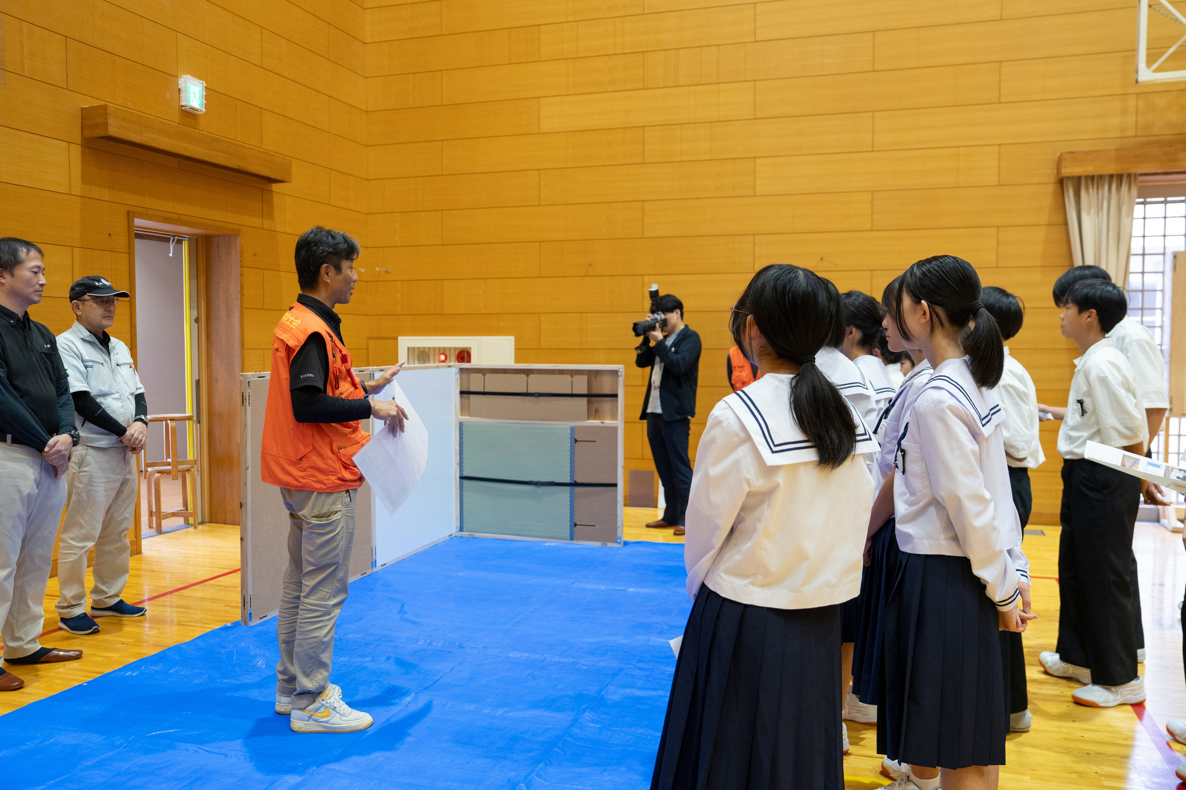 神岡中学校で地域の方と共に学ぶ、防災と認知症