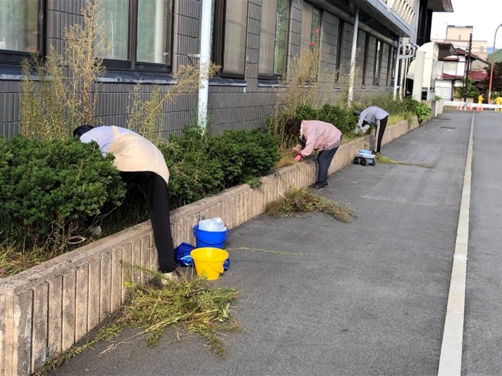 シルバー人材センター会員が奉仕活動を行いました