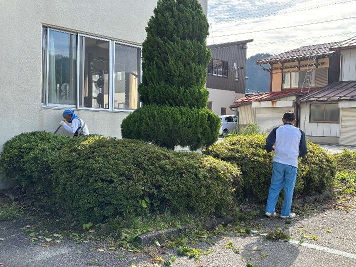 シルバー人材センター会員が奉仕活動を行いました