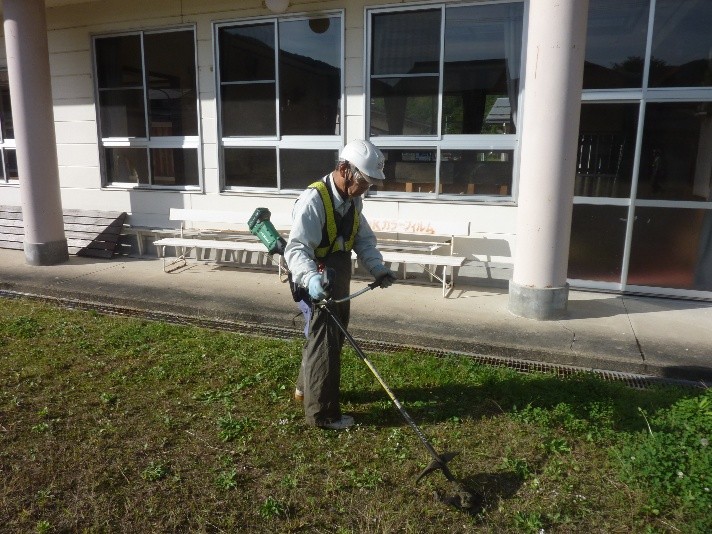 シルバー人材センター会員が奉仕活動を行いました