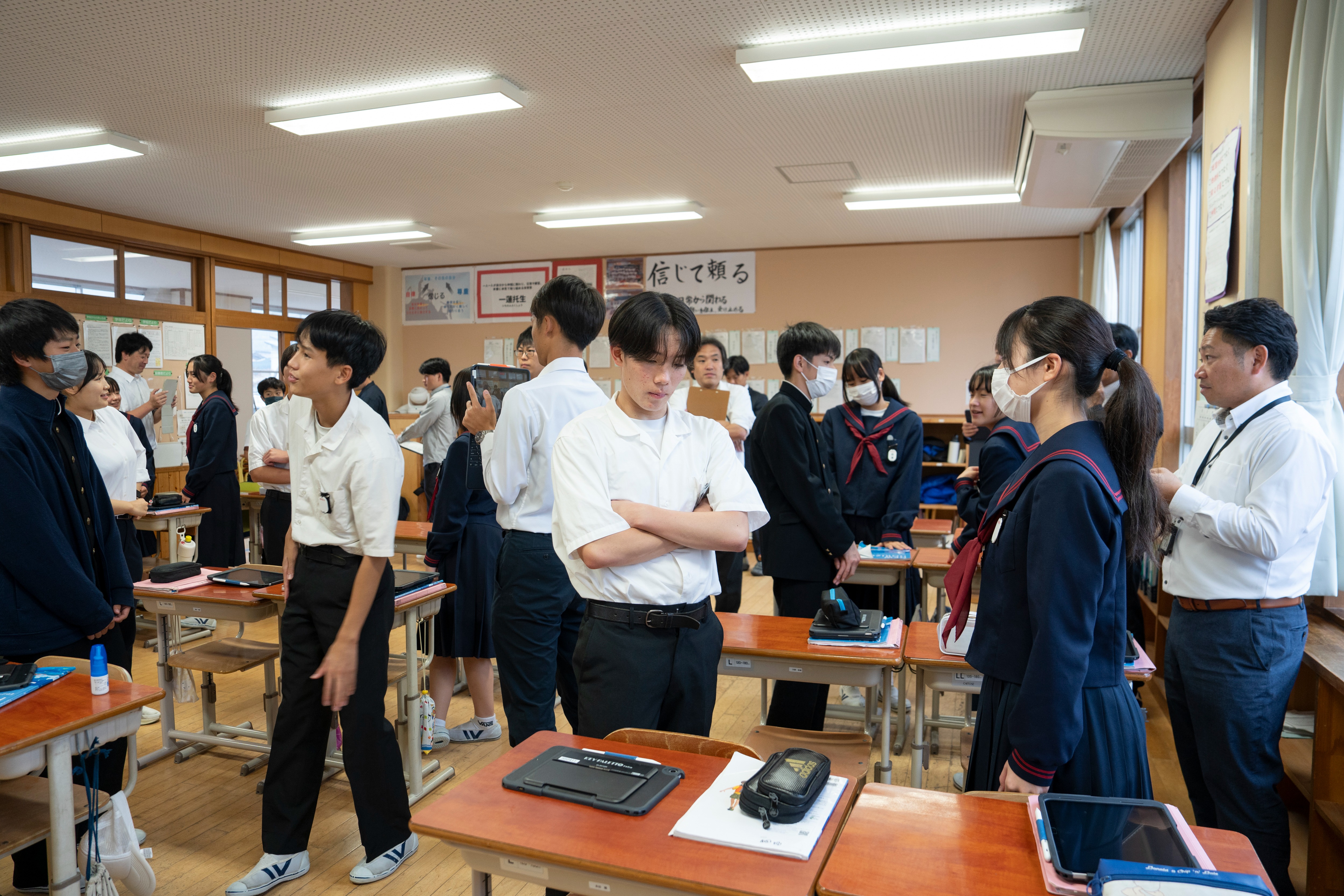 神岡中3年生が授業研究会に参加し意見を交流