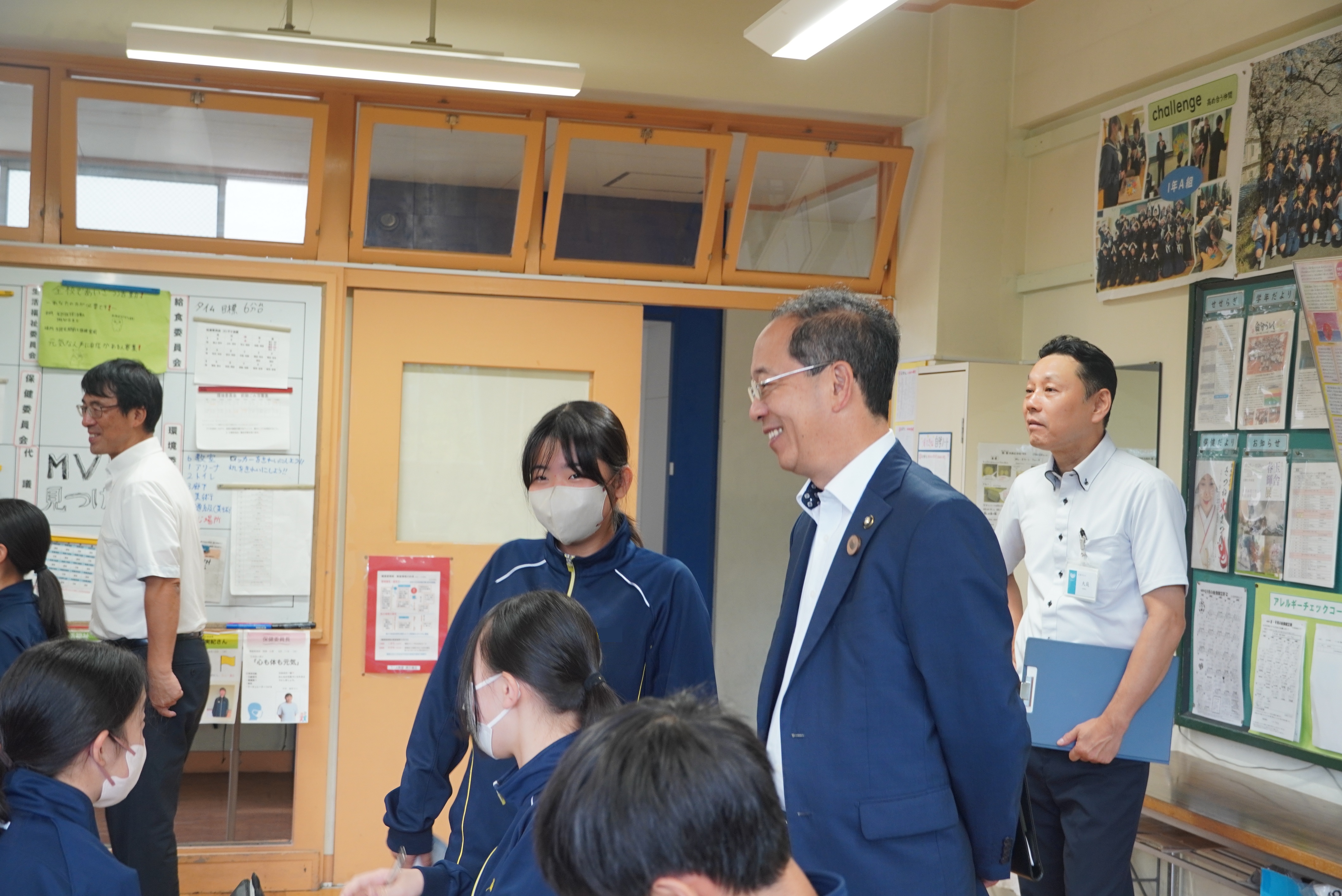 都竹市長が古川中学校を訪問し生徒と意見交換しました