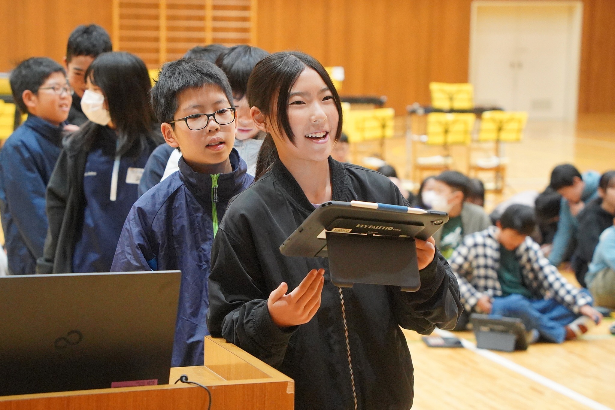 台湾・新港郷の月眉國小学校と古川西小学校の児童が交流