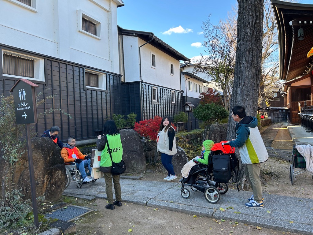 第3回ダイバーシティのまちづくり養成講座「車いすでまちを歩こう」を開催しました