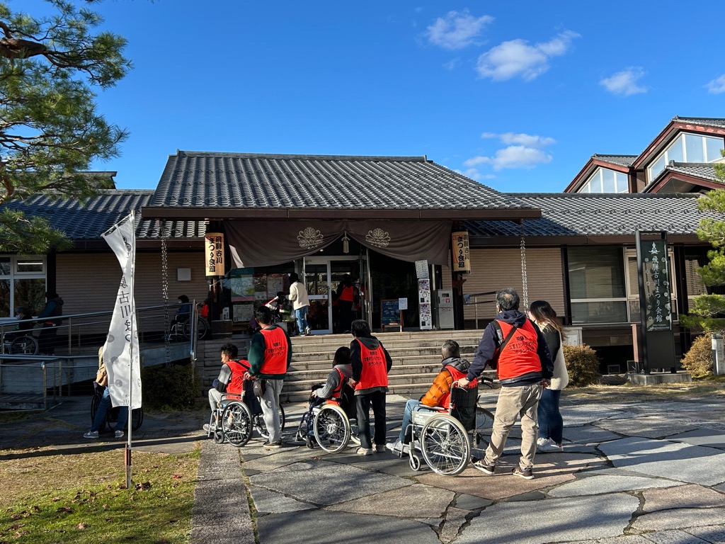 第3回ダイバーシティのまちづくり養成講座「車いすでまちを歩こう」を開催しました