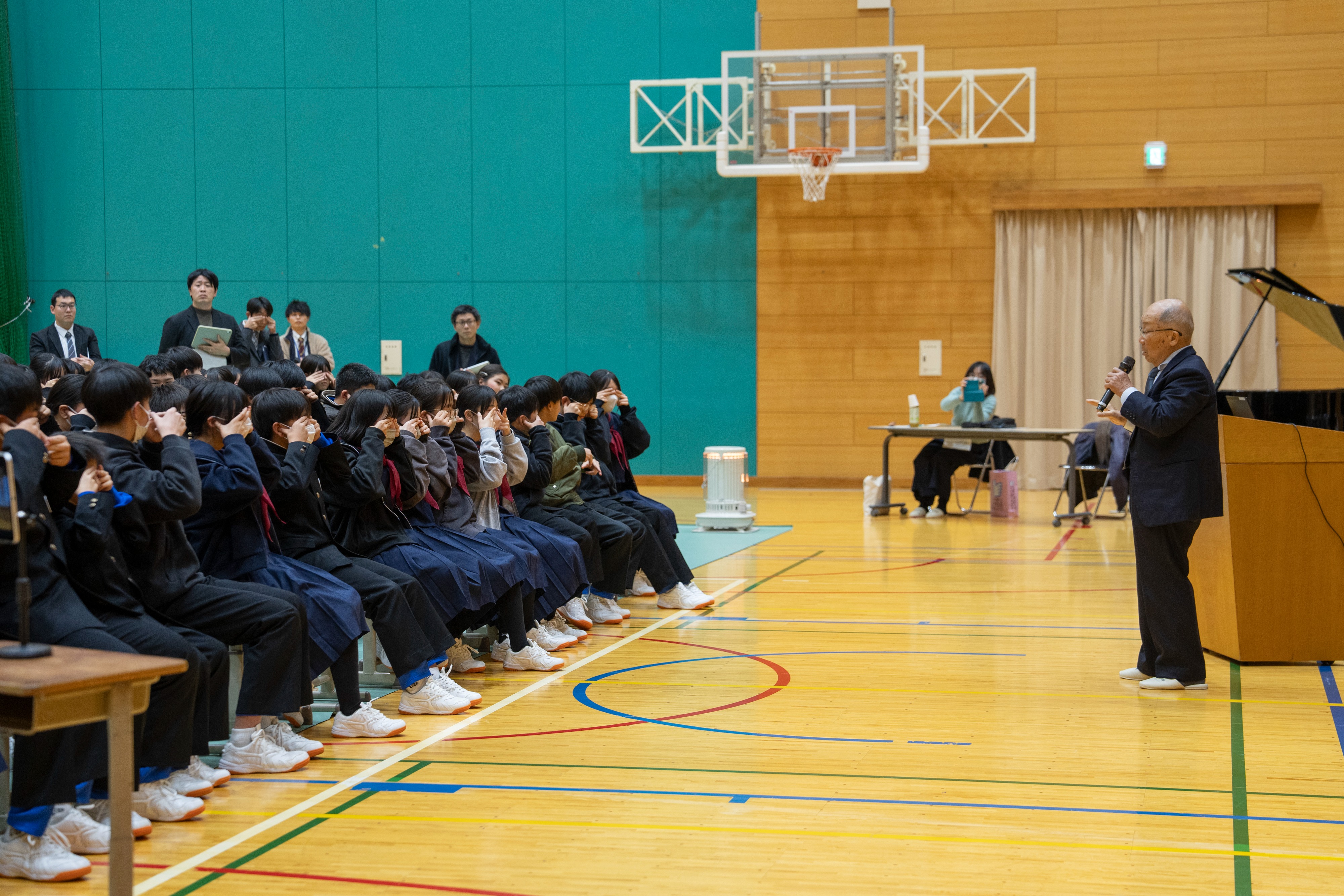 神岡中・山之村小中で被爆体験講話が行われました