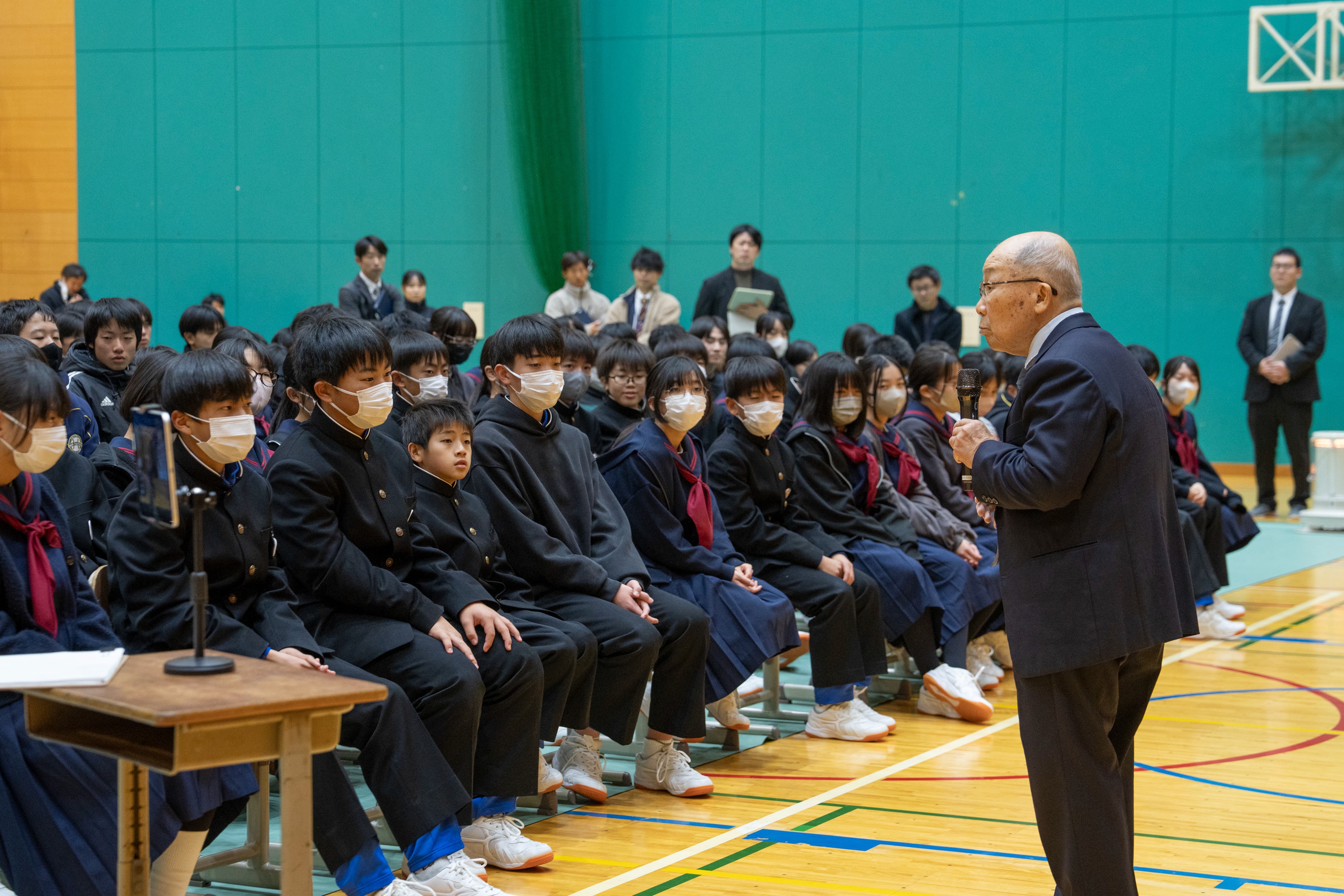 神岡中・山之村小中で被爆体験講話が行われました