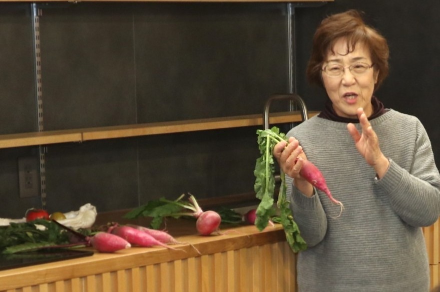 蕪（かぶ）テーマに伝承作物のお話会と試食会を開催