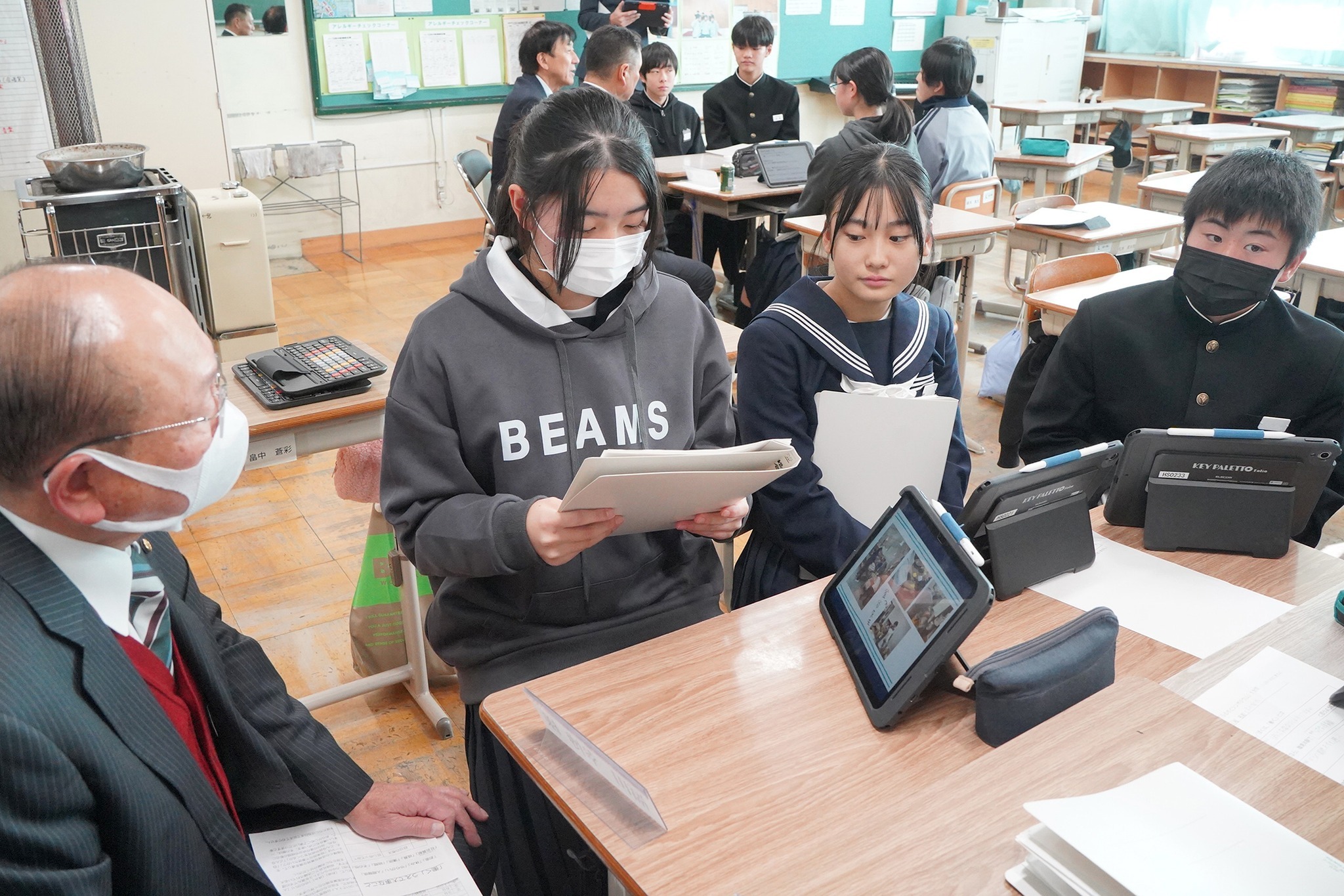 「働くこと」をテーマに「ふるさとシンポジウム」を開催