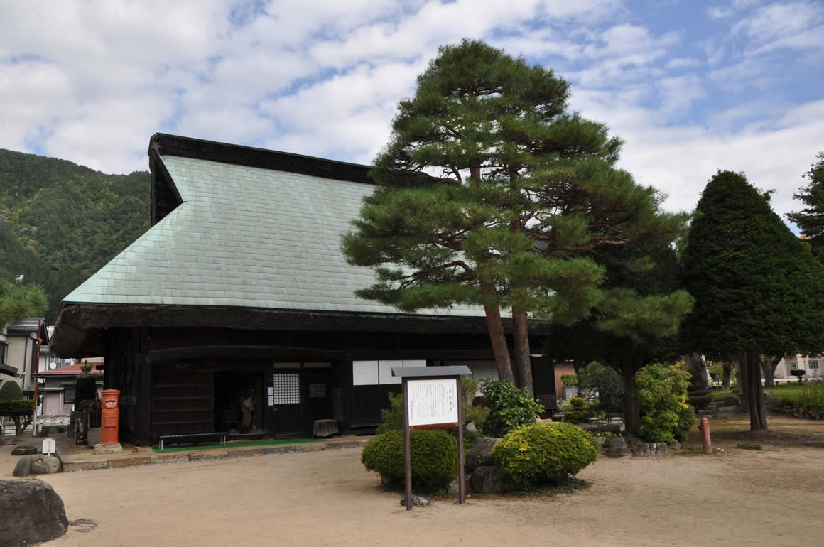 Exterior image of the former Matsuba family