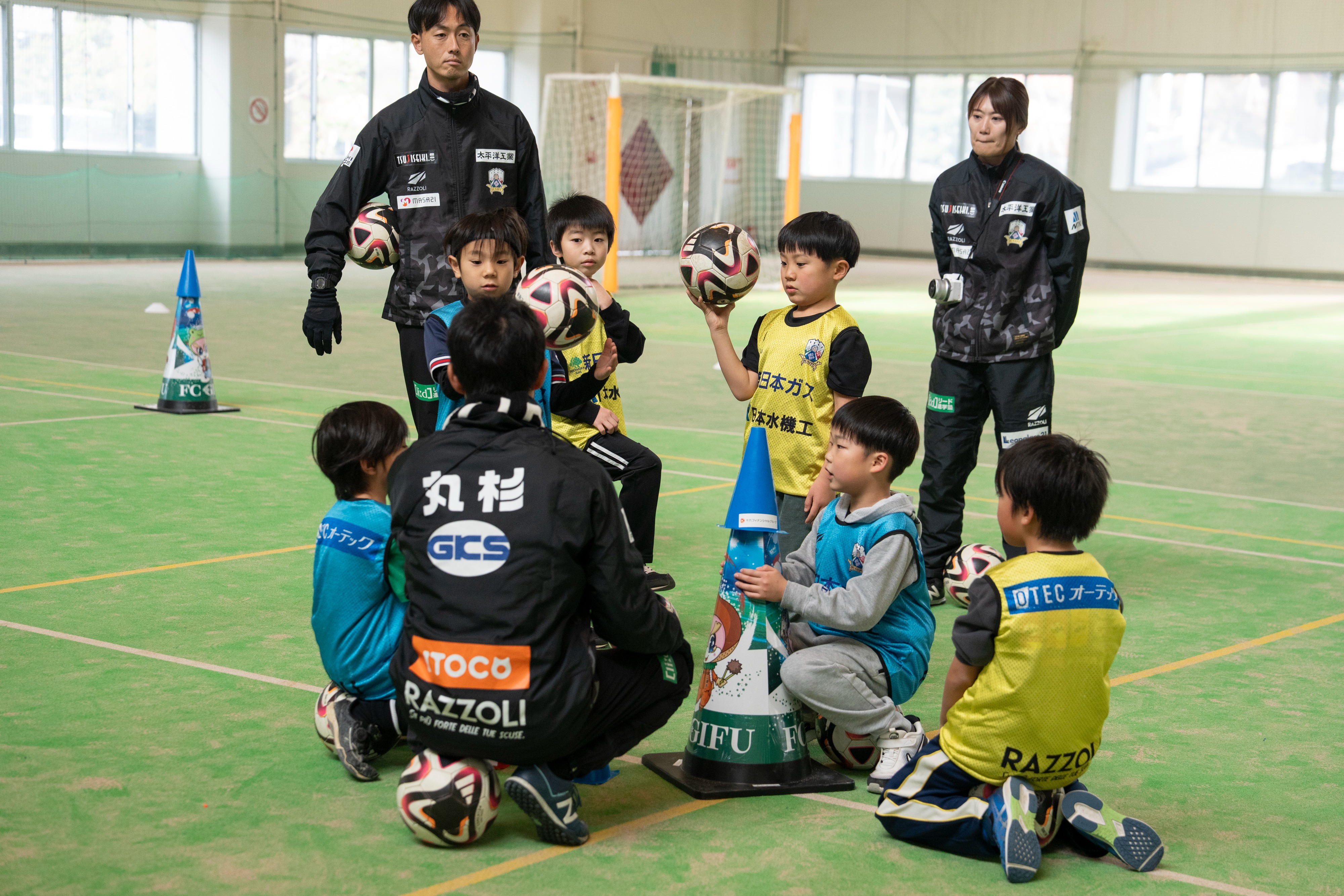 FC岐阜子どもサッカー教室が開かれました