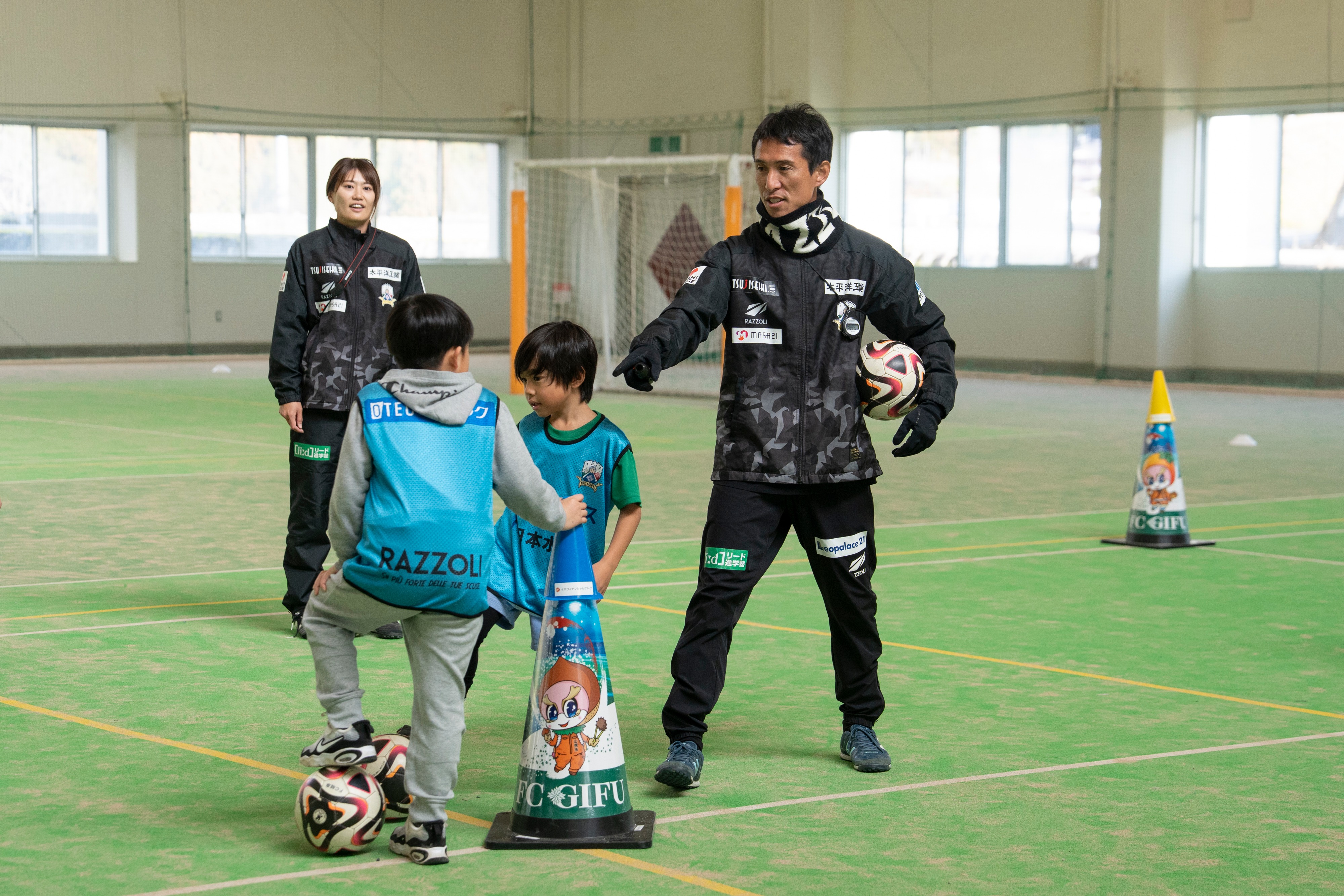 FC岐阜子どもサッカー教室が開かれました