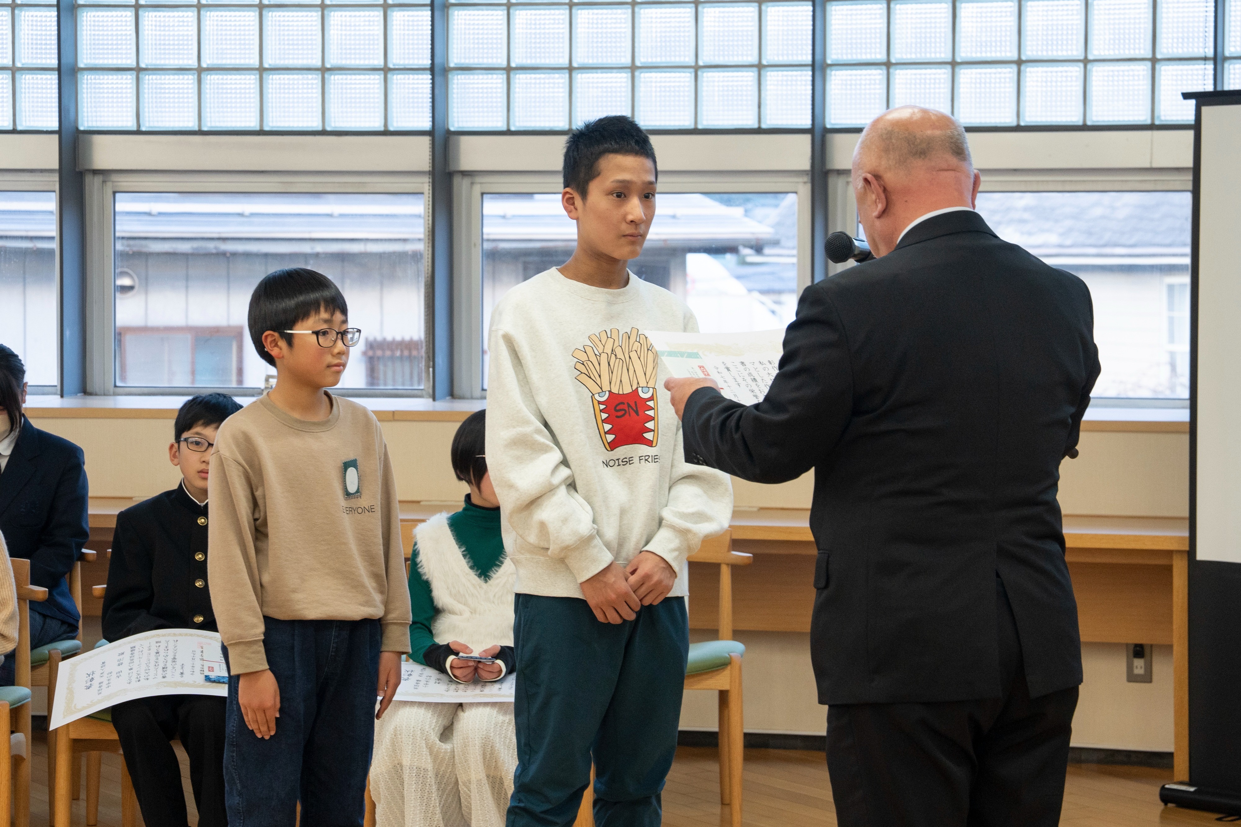 第8回荒垣秀雄顕彰作文コンクールの表彰式が開催されました