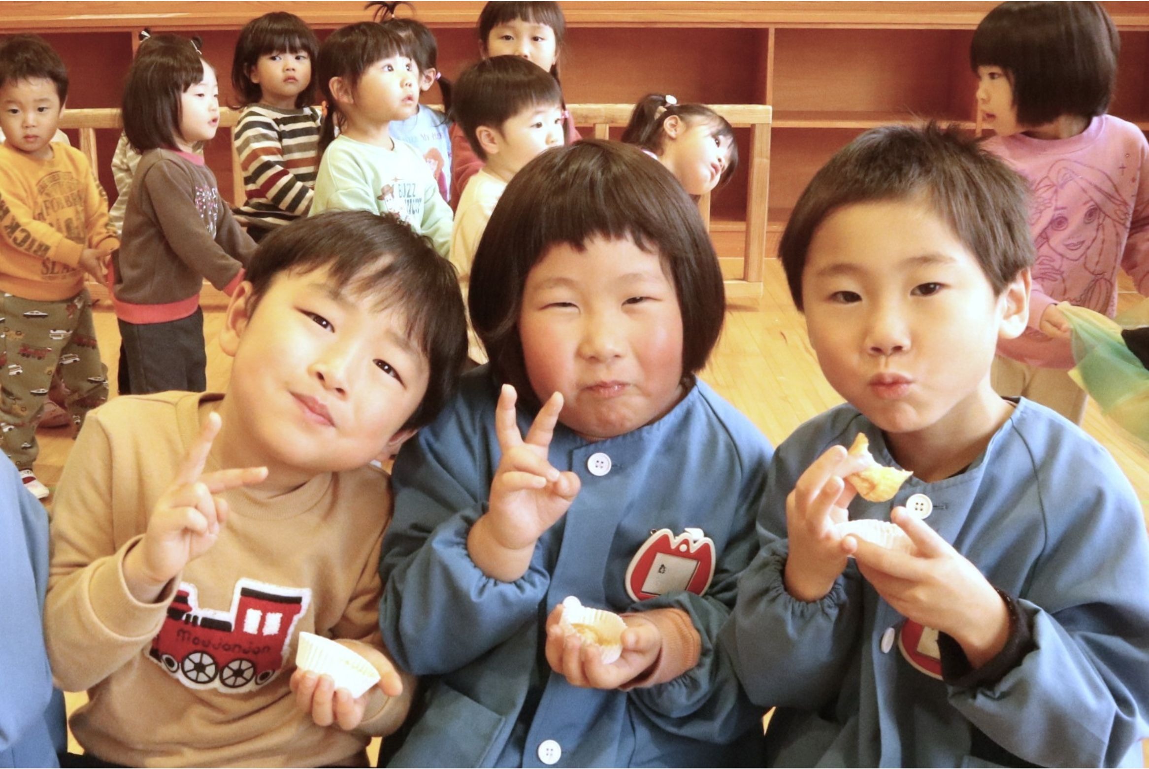 お正月を控え、園児らが「餅つき会」を楽しみました