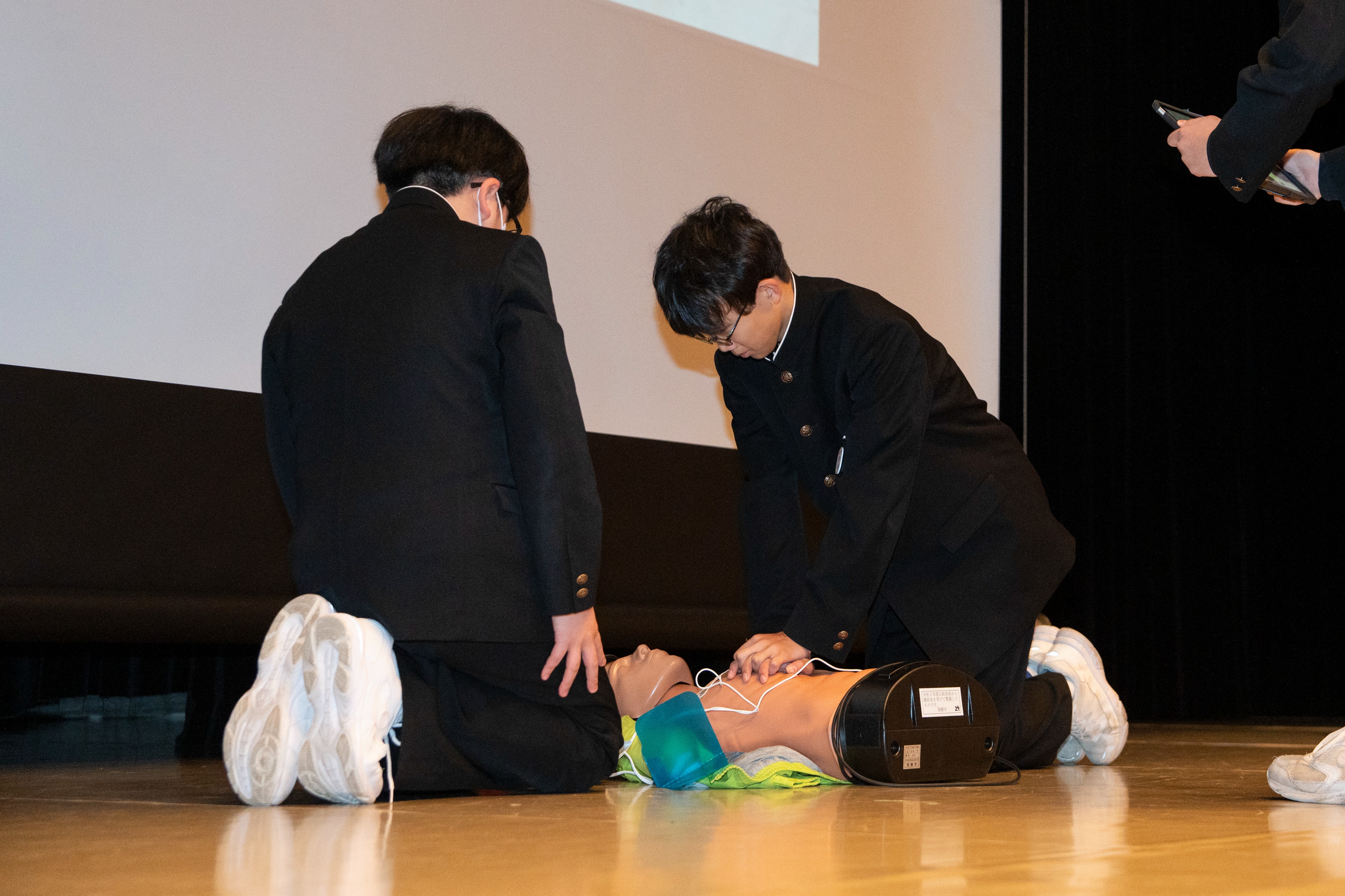 神岡中学校「探Q発表会」を開催