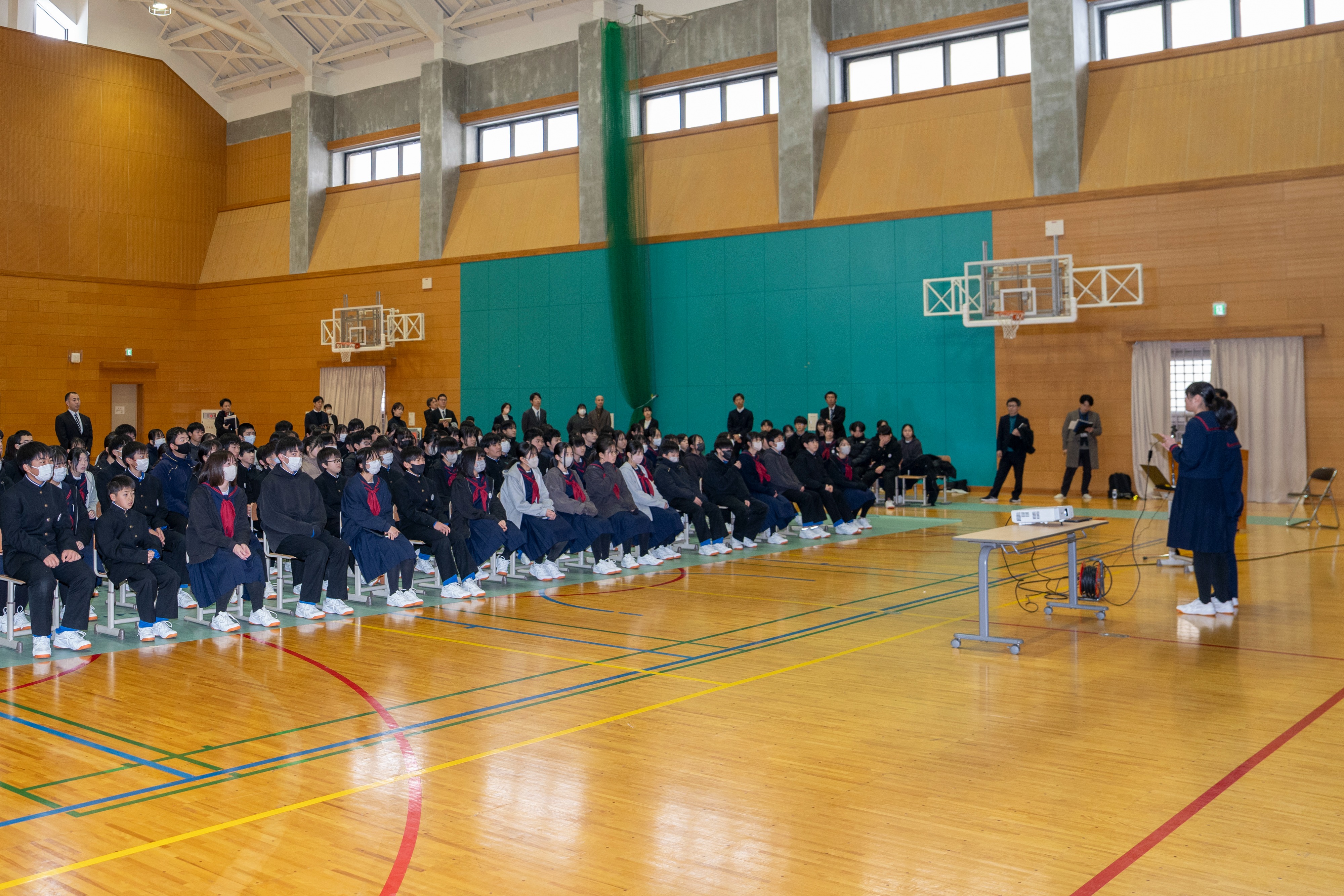 神岡中の生徒会執行部が校則改定に取り組み、最終決定した内容を発表