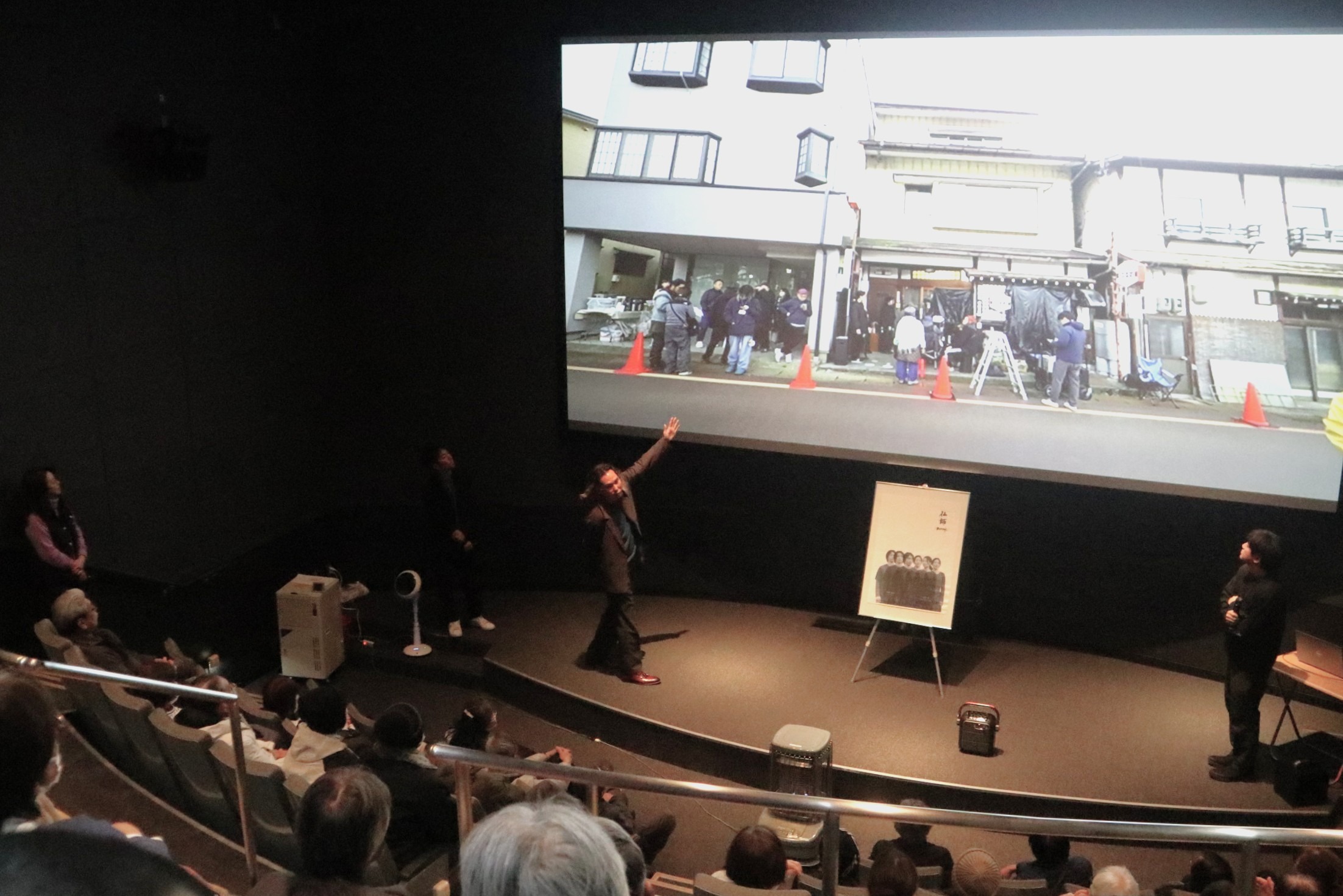 ワンコイン上映会に映画「仏師-BUSSHI-­」の監督らが登場！