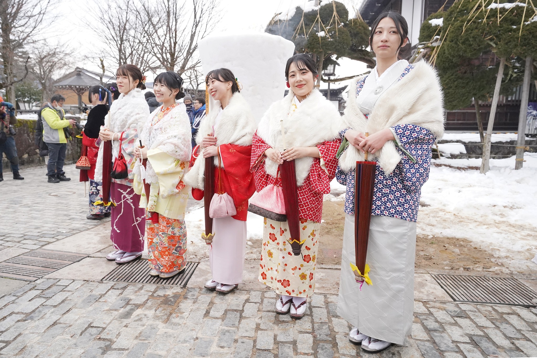 飛騨古川三寺まいりが行われました