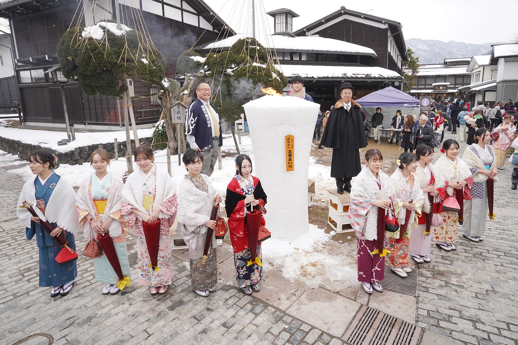 飛騨古川三寺まいりが行われました