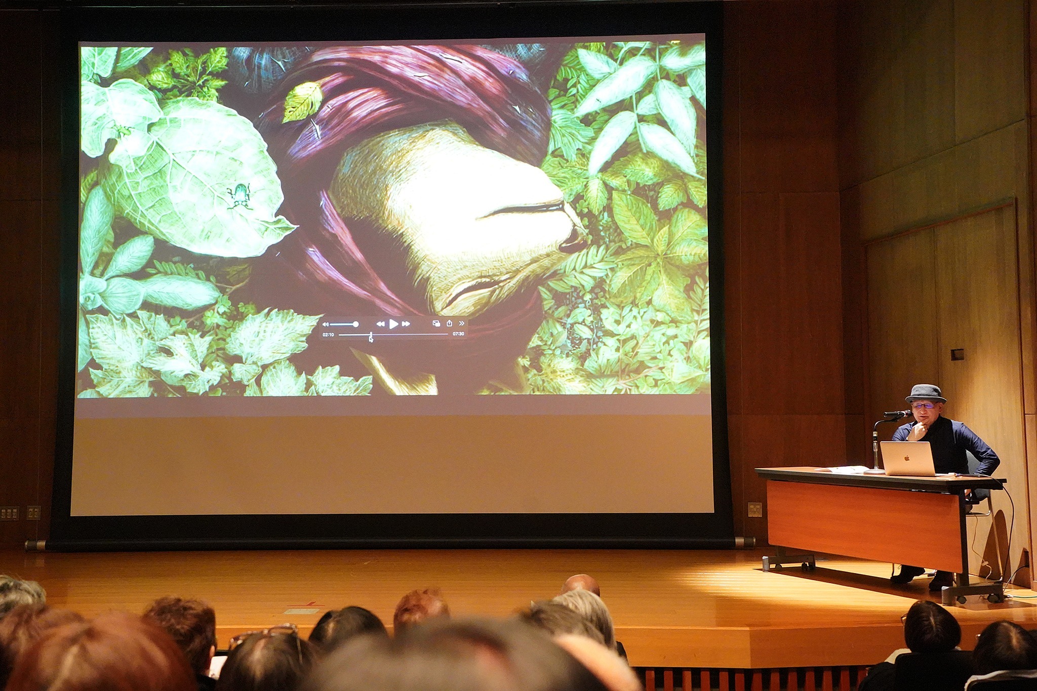 古川町出身の映像作家・泉原昭人さんら制作の映像作品を上映