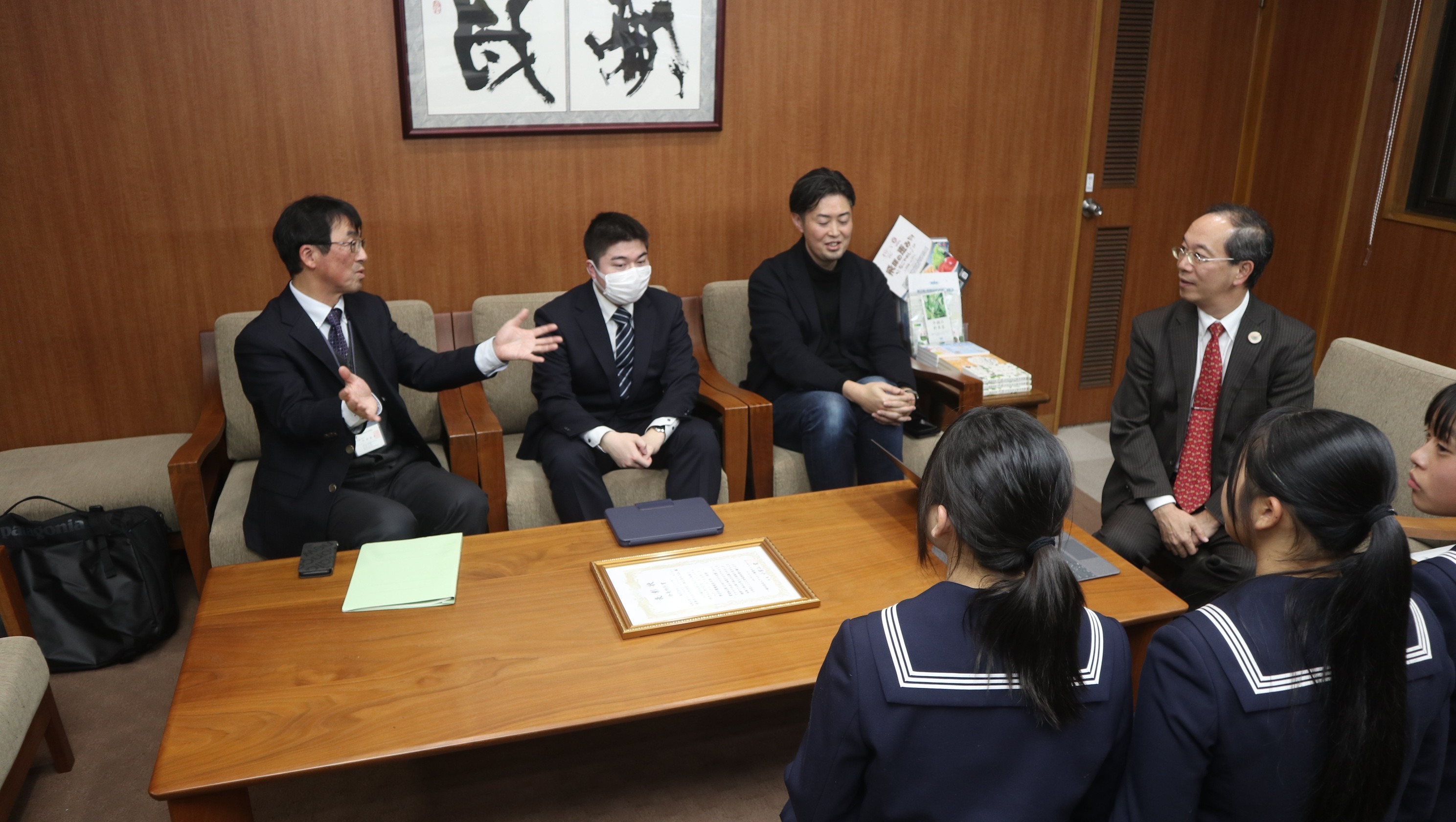 古川中が対話型AIキャラクターで「プラチナ大賞会長特別賞」を受賞