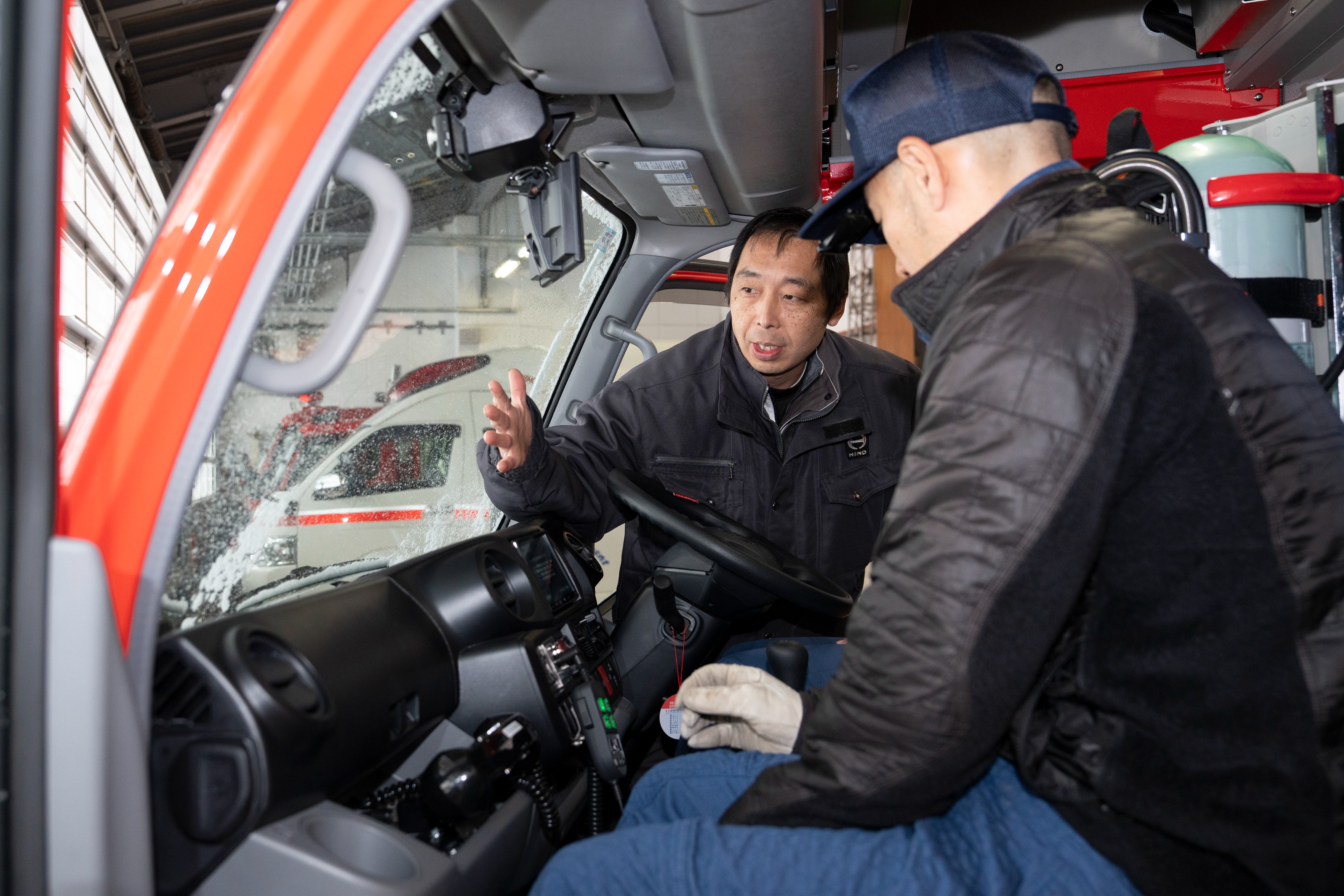 神岡消防署で新消防車の取扱説明会を実施