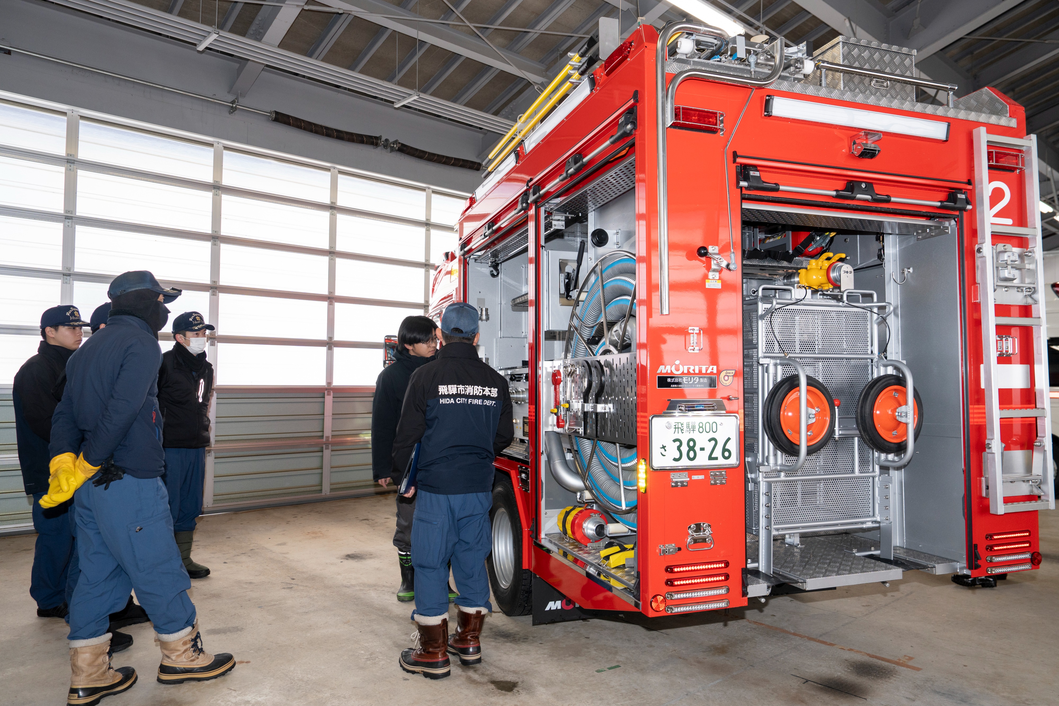神岡消防署で新消防車の取扱説明会を実施