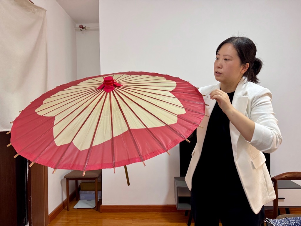 大連孚尹国際貿易有限公司　沈雪蓮 氏