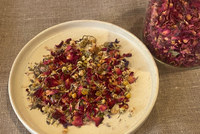 ハーブやアロマに触れましょう