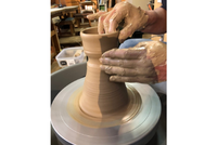 土と戯れて自分だけの器を作ろう