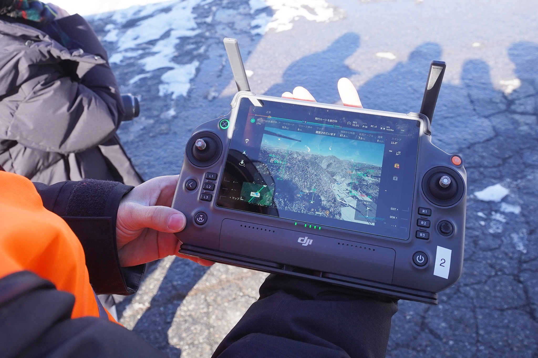 ドローンを使った災害時の物資輸送訓練を行いました