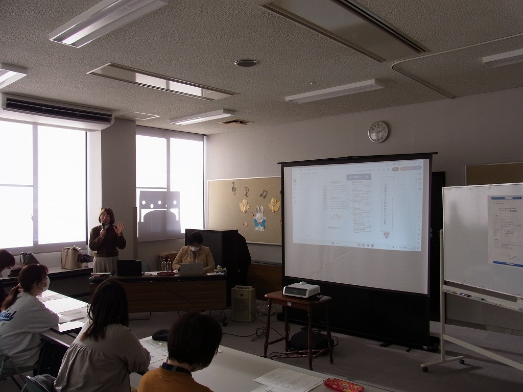 ふたごちゃん、みつごちゃんを応援するピアサポーター養成講座を開催