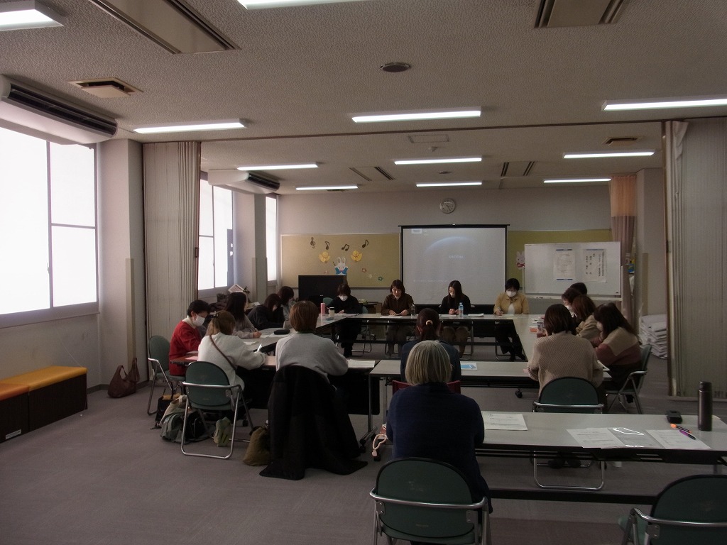 ふたごちゃん、みつごちゃんを応援するピアサポーター養成講座を開催