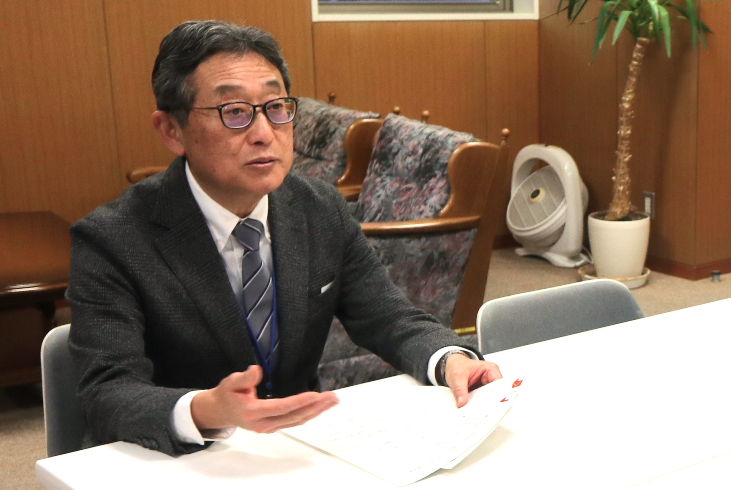 インターハイや国体などアルペンスキー大会出場の岡田さんの激励会を開催