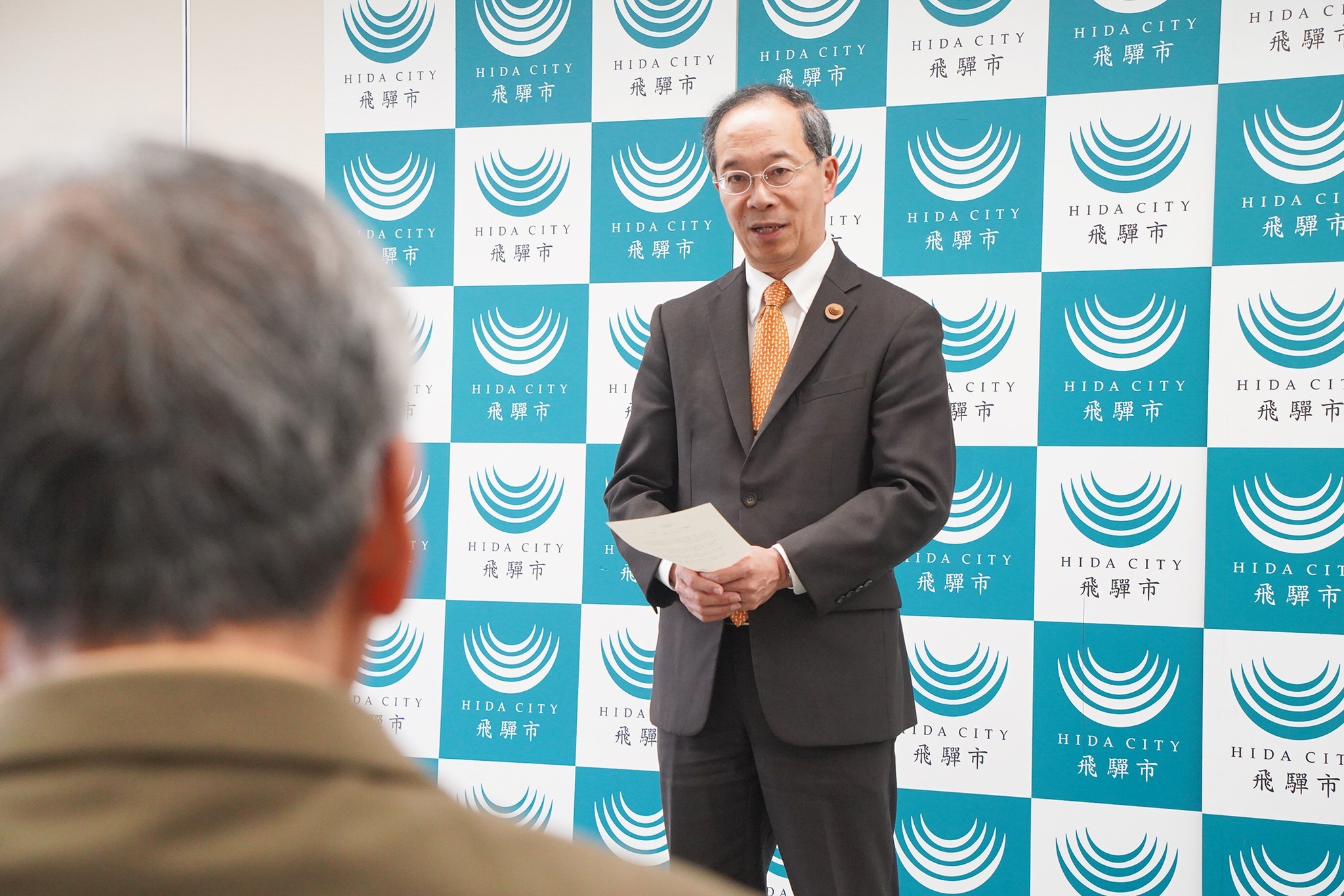 「ダイバーシティのまちづくり推進リーダー」の認定証交付式を開催