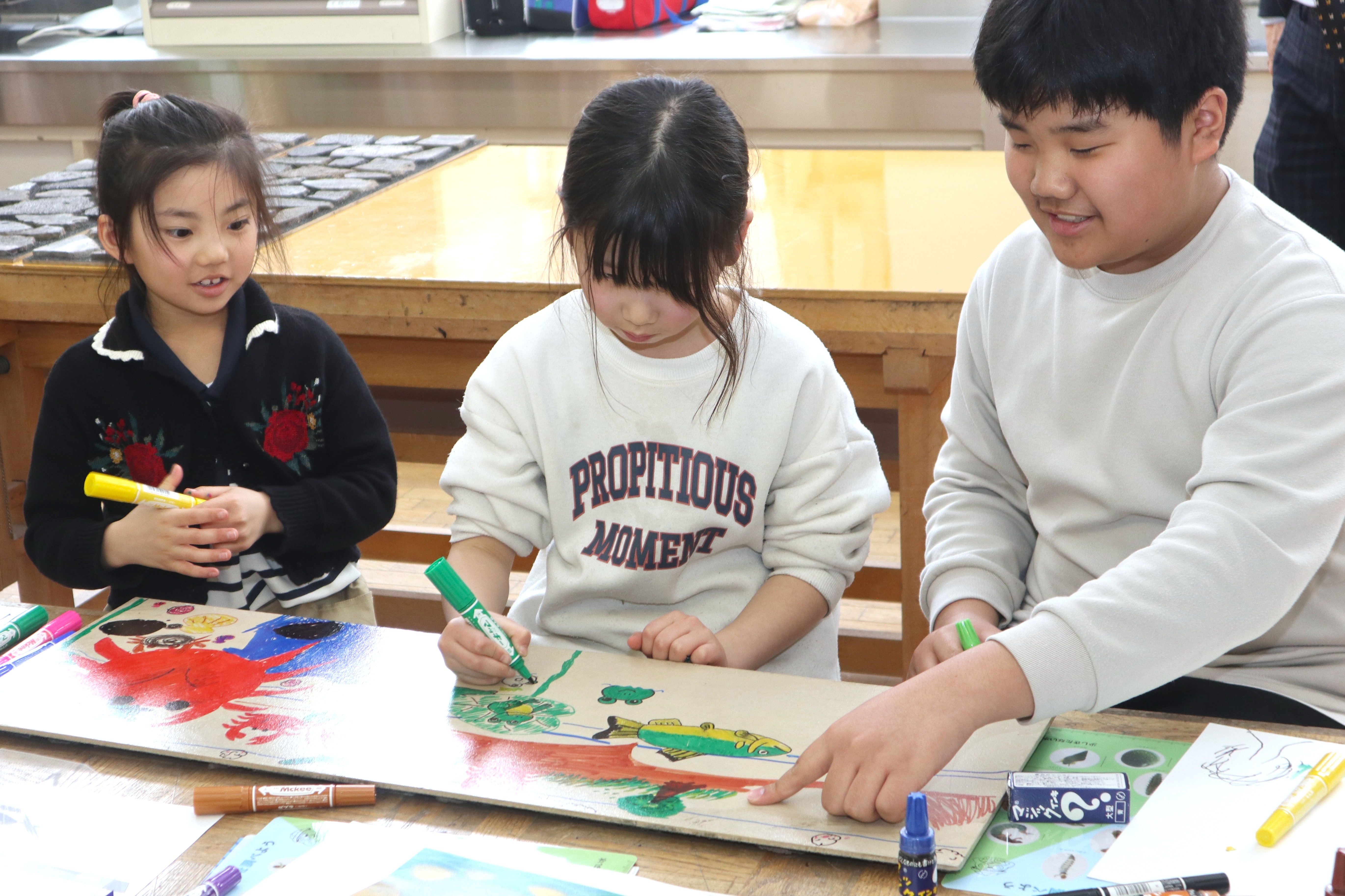 “ふるさとへの思い”描こう…宮川小児童がビオトープ再生に協力