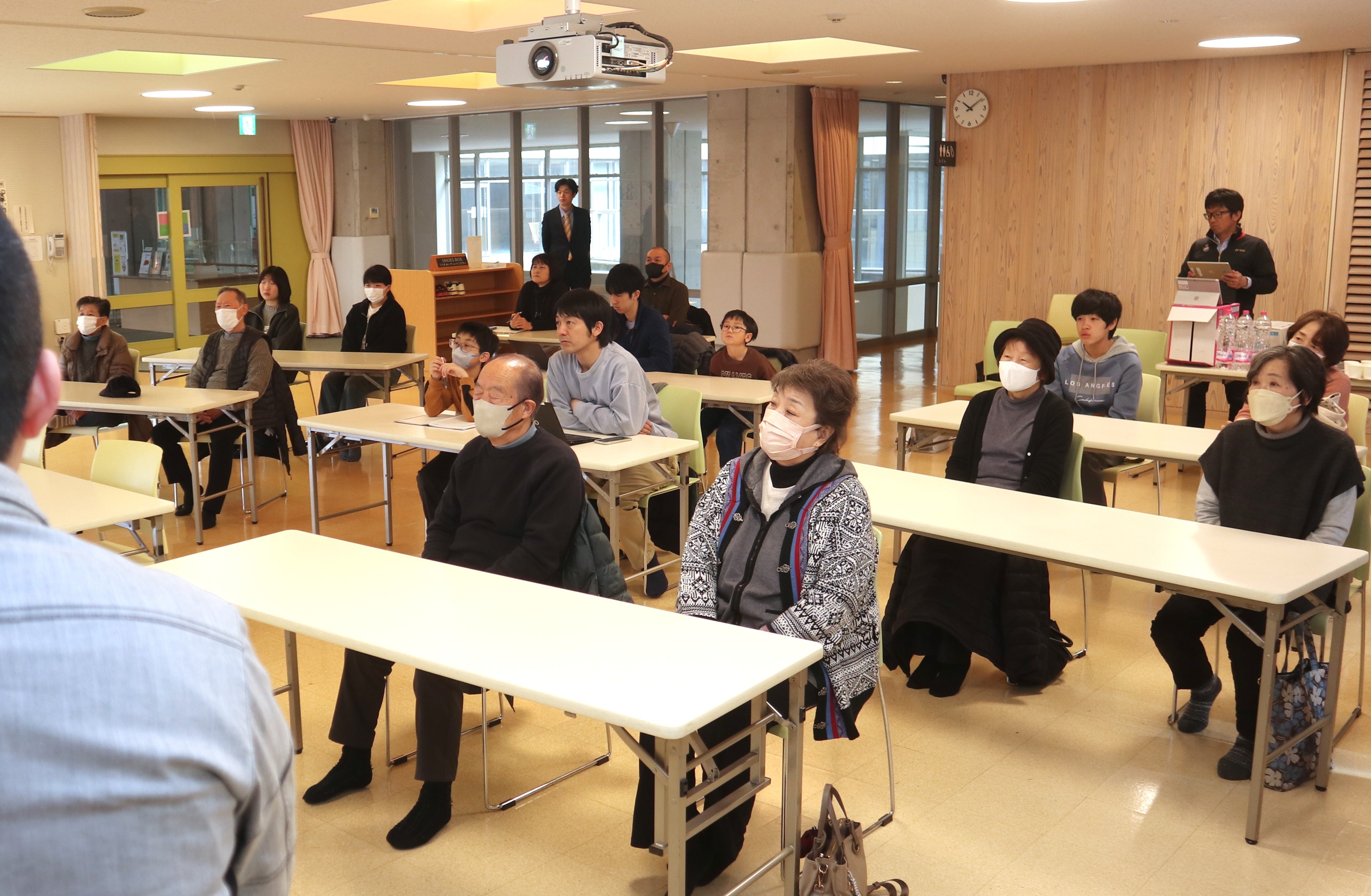 吉城高生が飛騨市の水の良さについてＰＲイベントを開催