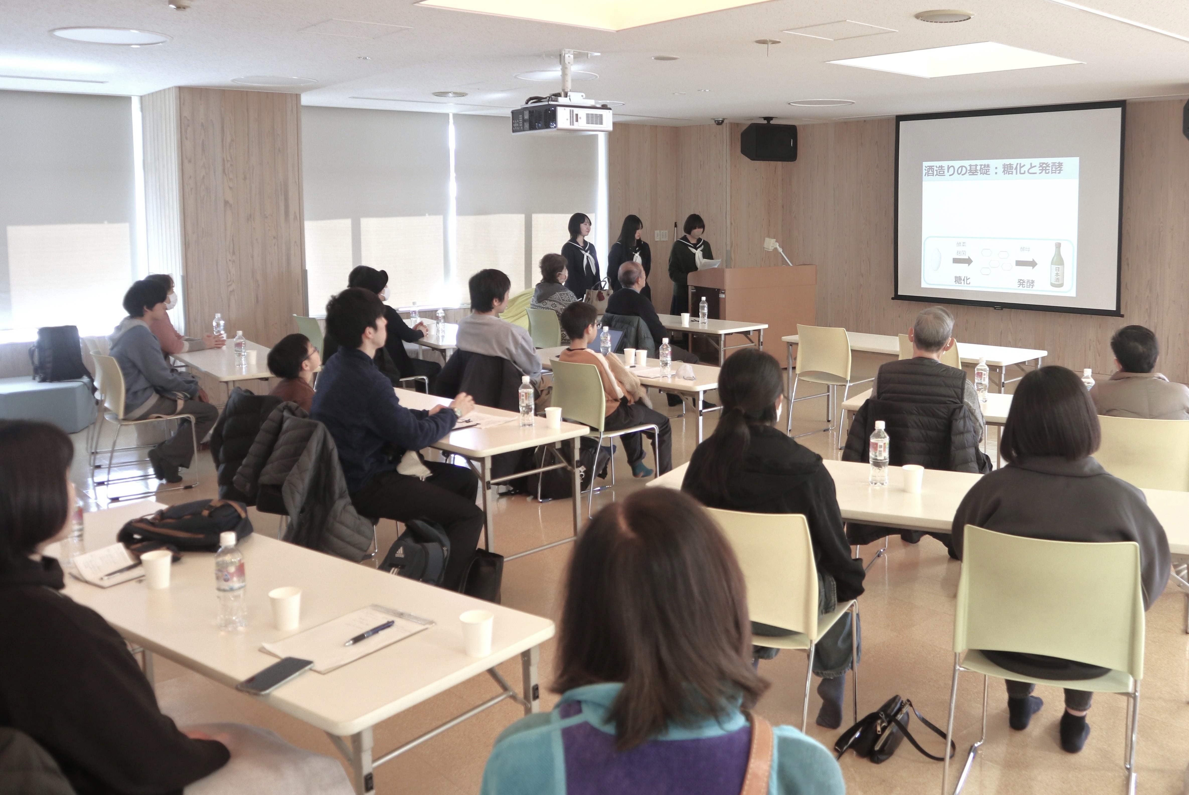 吉城高生が飛騨市の水の良さについてＰＲイベントを開催