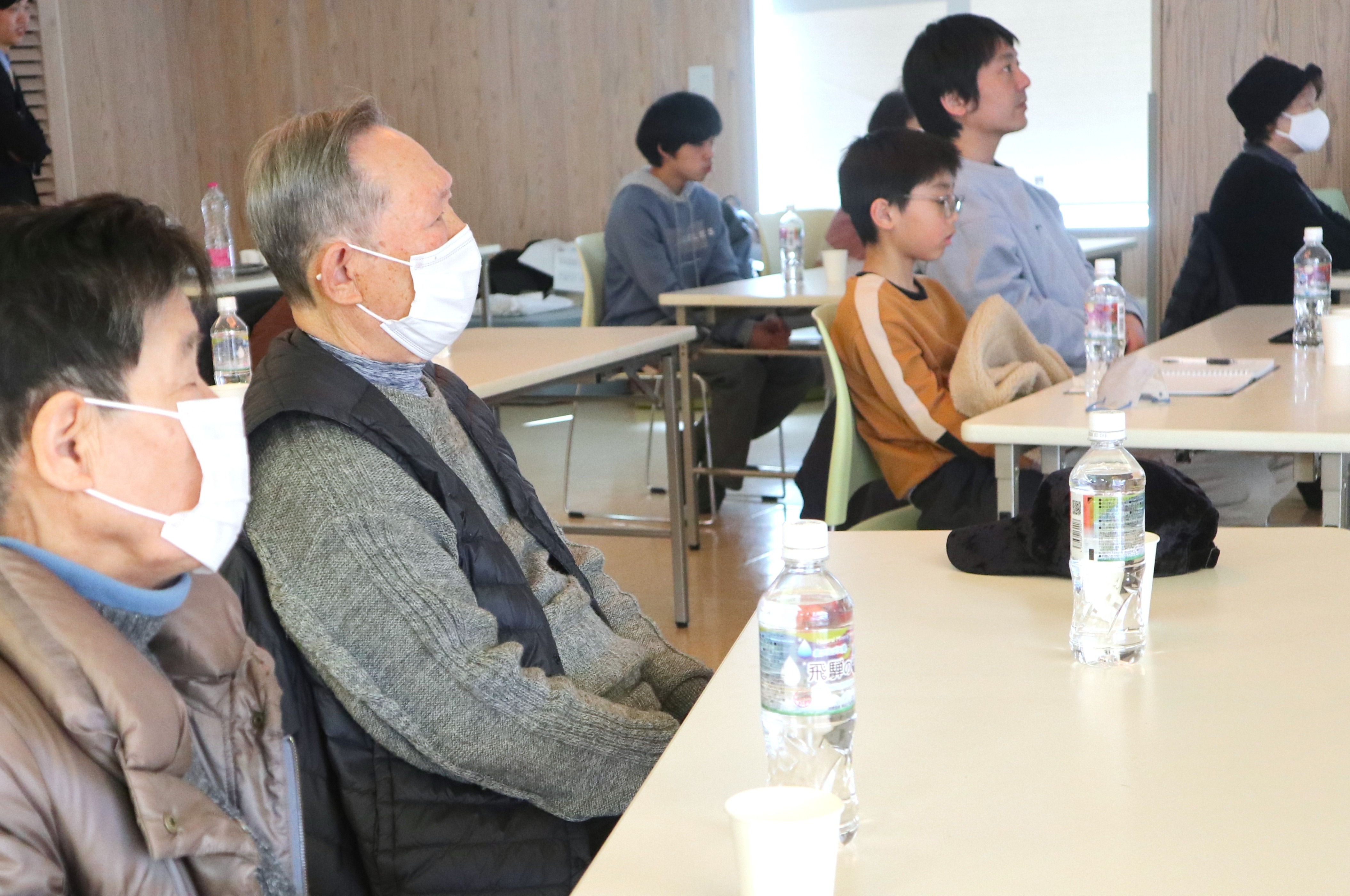 吉城高生が飛騨市の水の良さについてＰＲイベントを開催