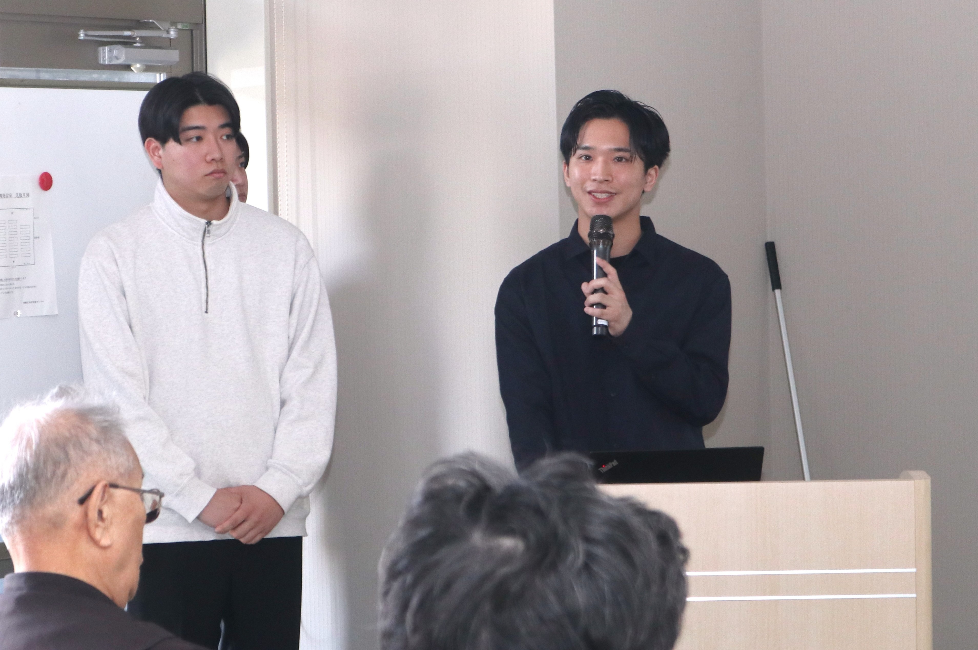 大学生による「町並み景観研究発表会」を開催