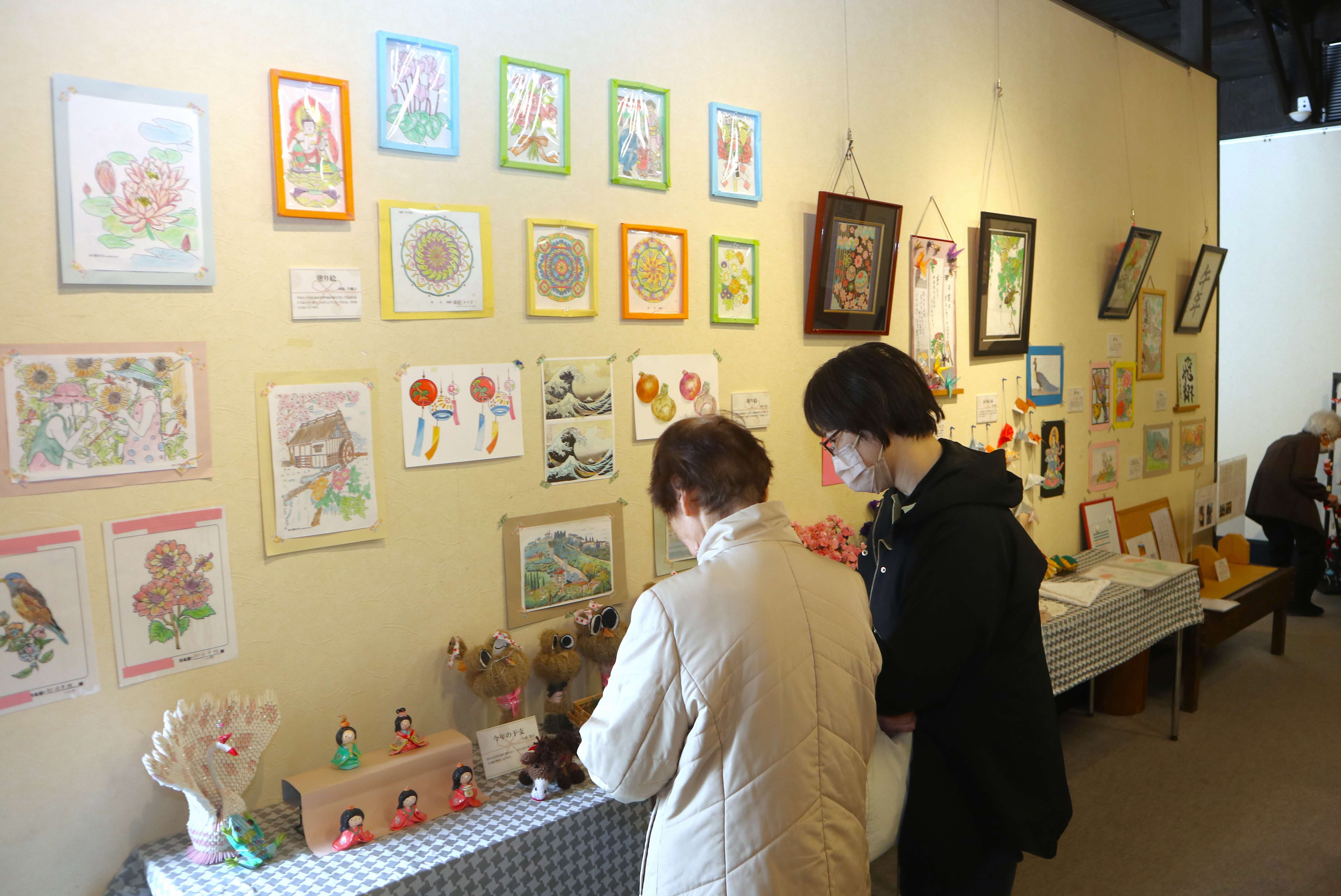 「飛騨のてむずり展」を開催～高齢者に生きる喜びを～