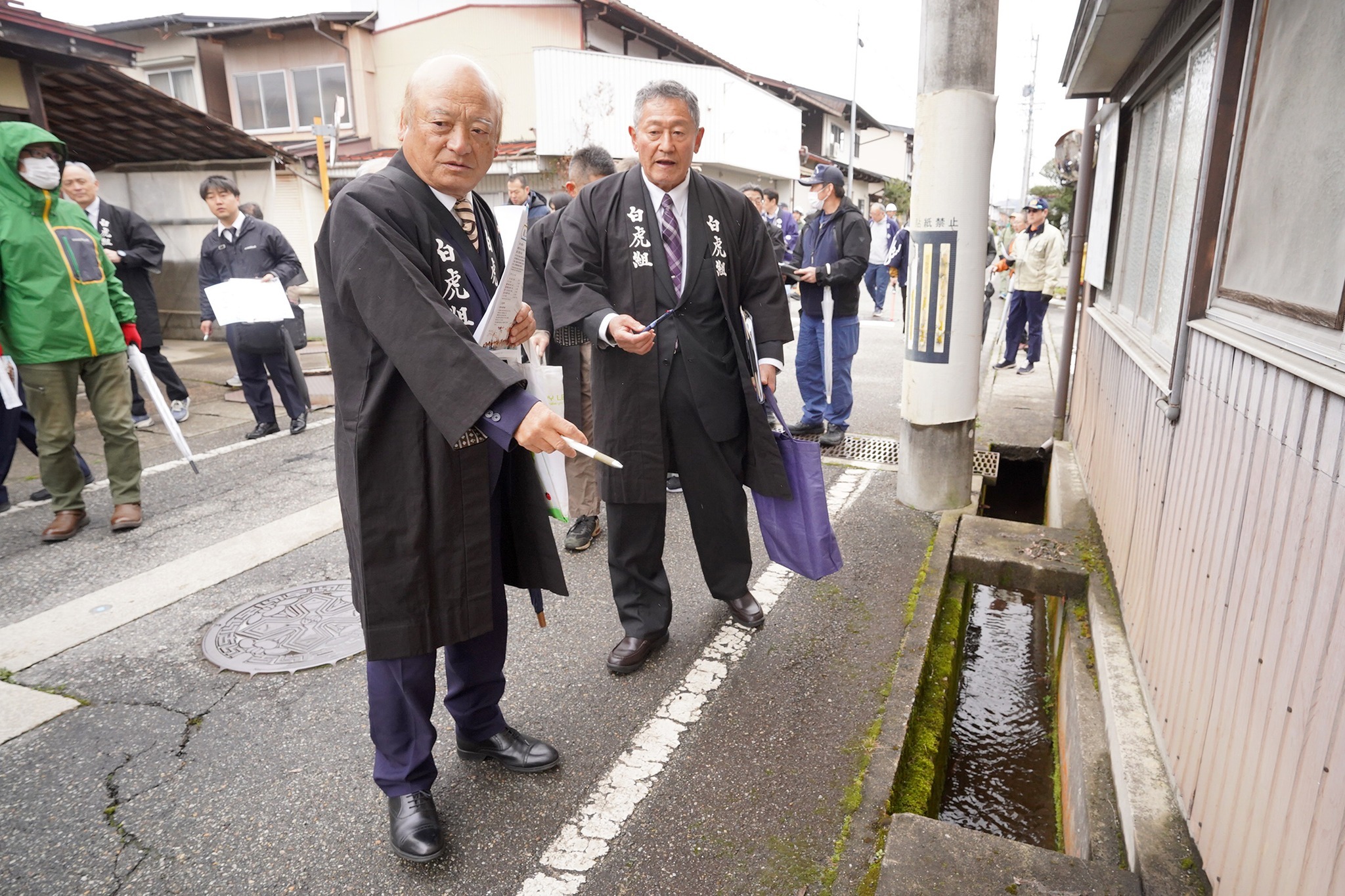 古川祭を間近にひかえ、順路の安全点検が行われました
