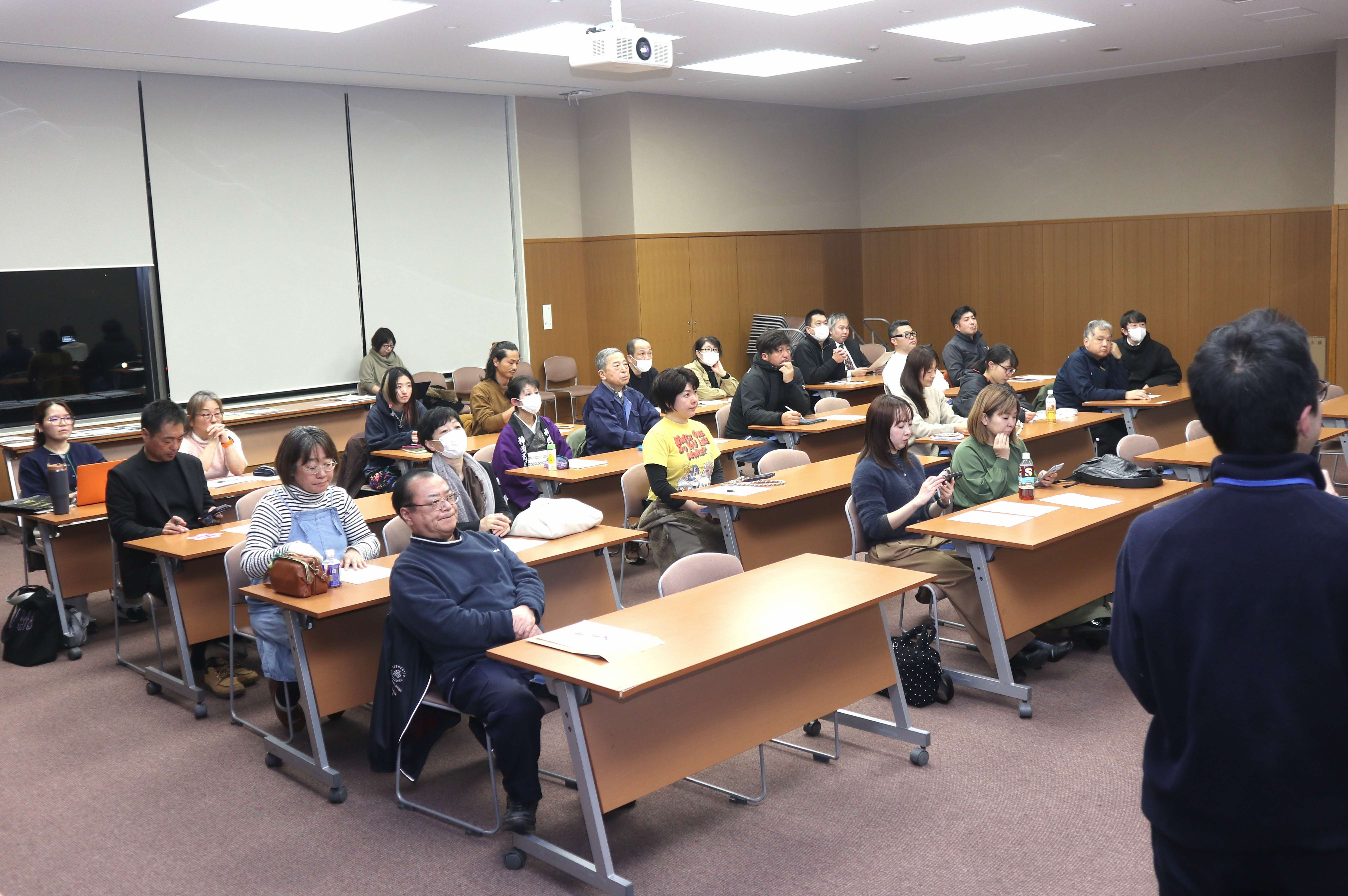 市民団体による「飛騨市まちづくり事業報告会」を開催